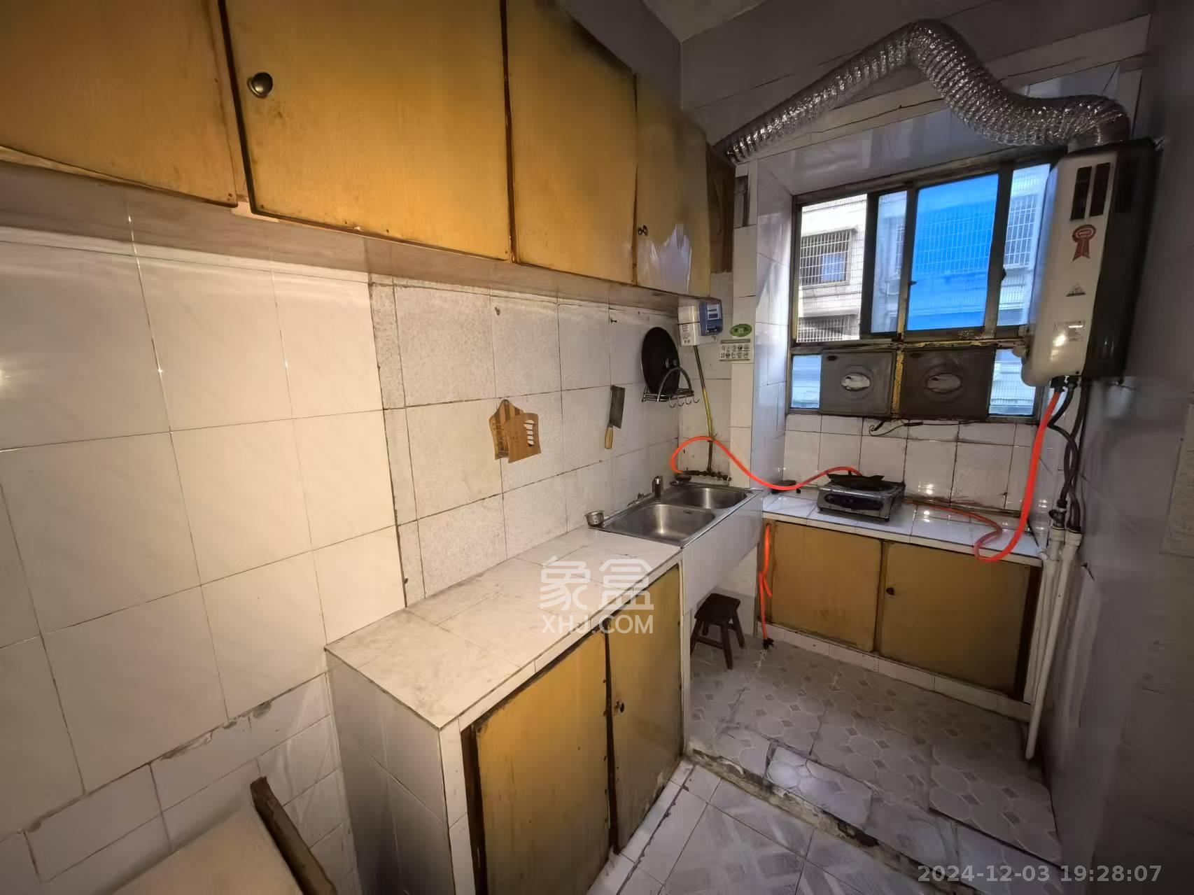 路桥宿舍 2室2厅1卫 900.0元/月 路桥宿舍 2室2厅1卫 900.0元/月室内图