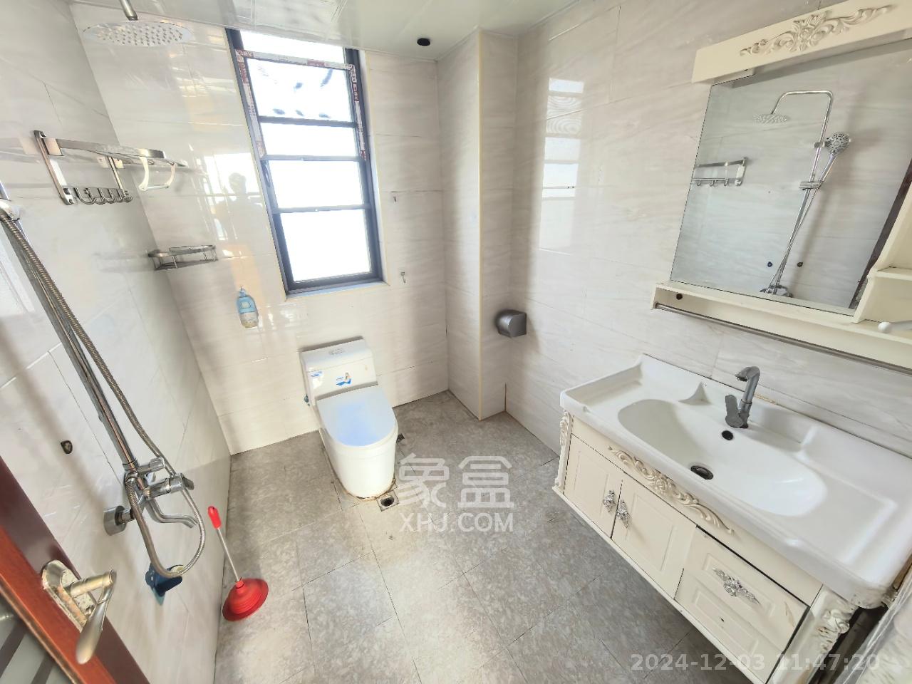 中建梅溪湖中心  4室2厅2卫   3500.00元/月室内图