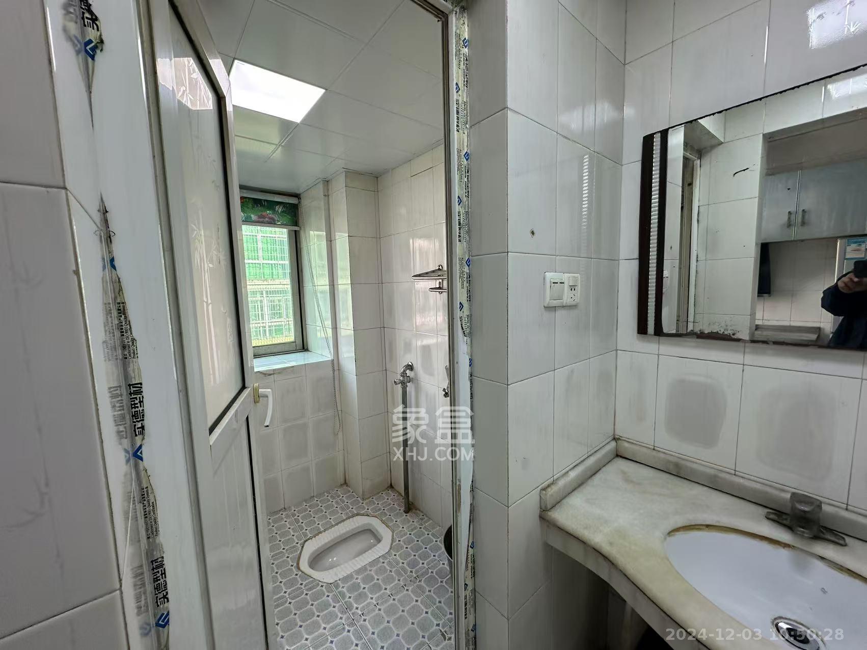 洞井一小区 1室0厅0卫 1700.0元/月 洞井一小区 1室0厅0卫 1700.0元/月室内图