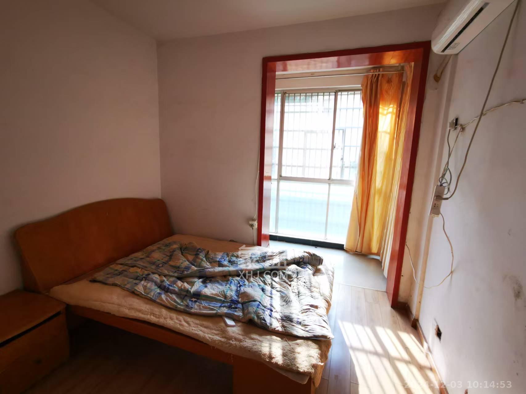 鄱阳小区 3室2厅1卫 1700.0元/月 鄱阳小区 3室2厅1卫 1700.0元/月室内图