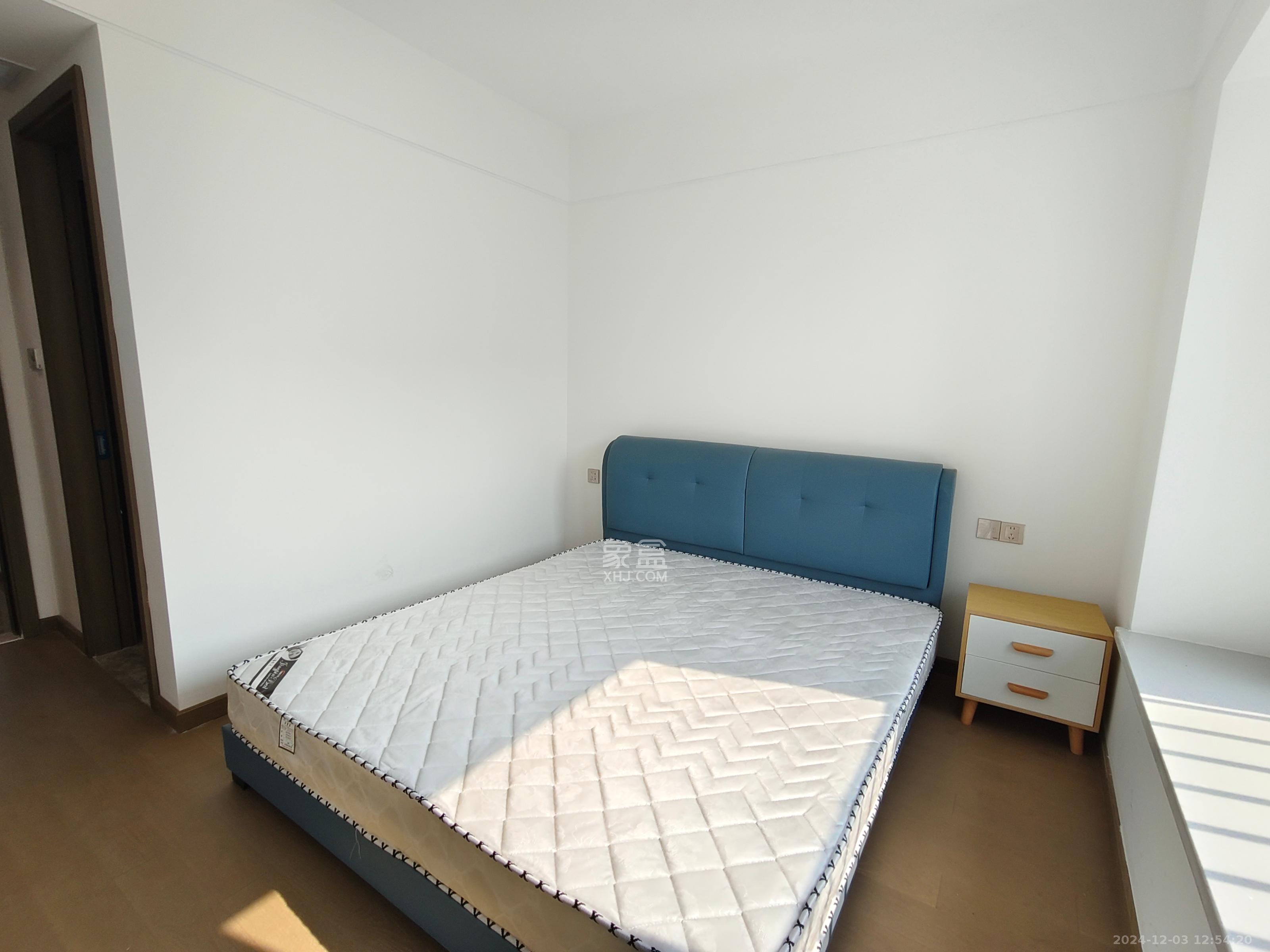 阳光城翡丽云邸  4室2厅2卫   2600.00元/月室内图