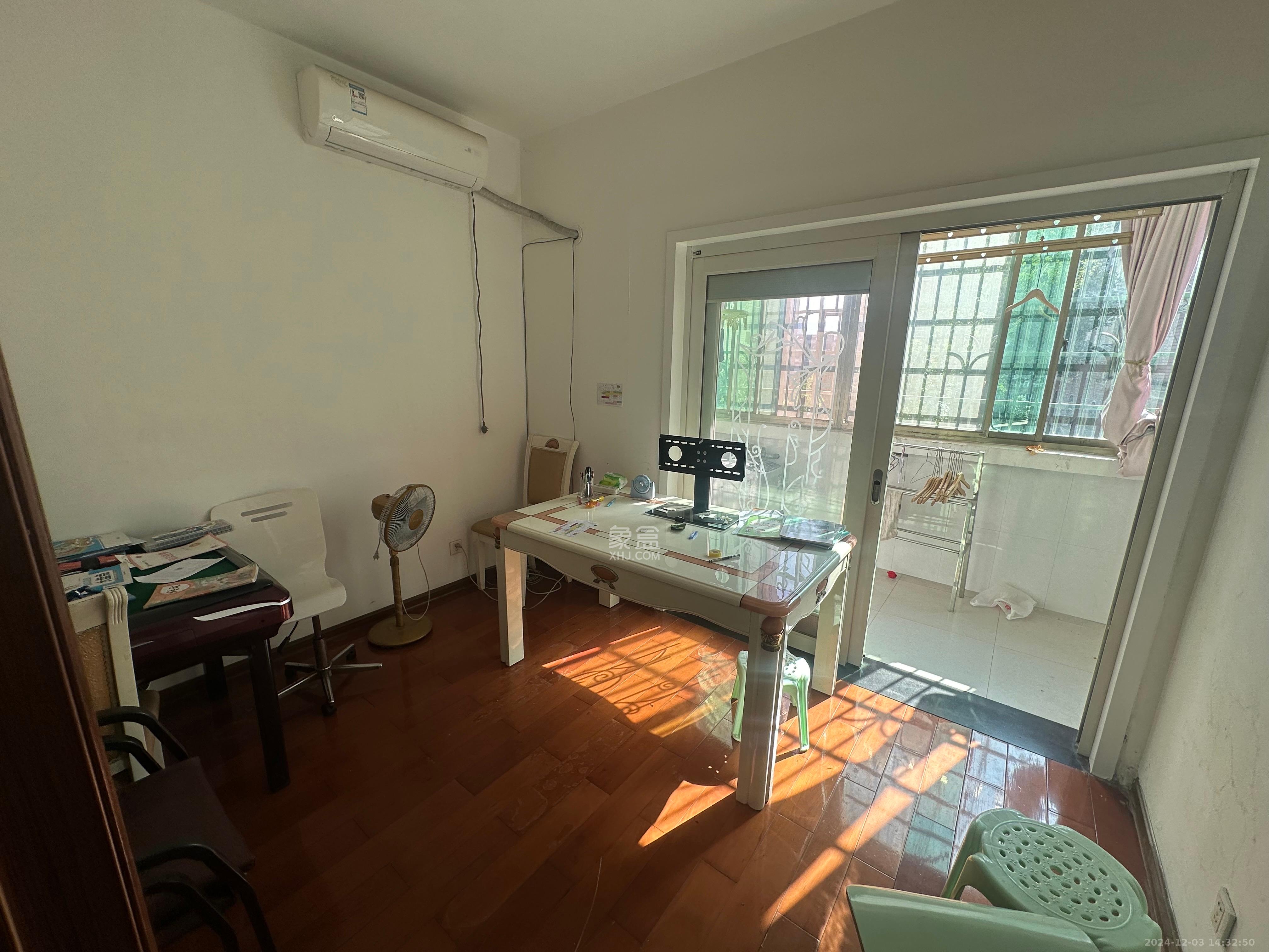 时代天骄  3室2厅2卫   2800.00元/月室内图