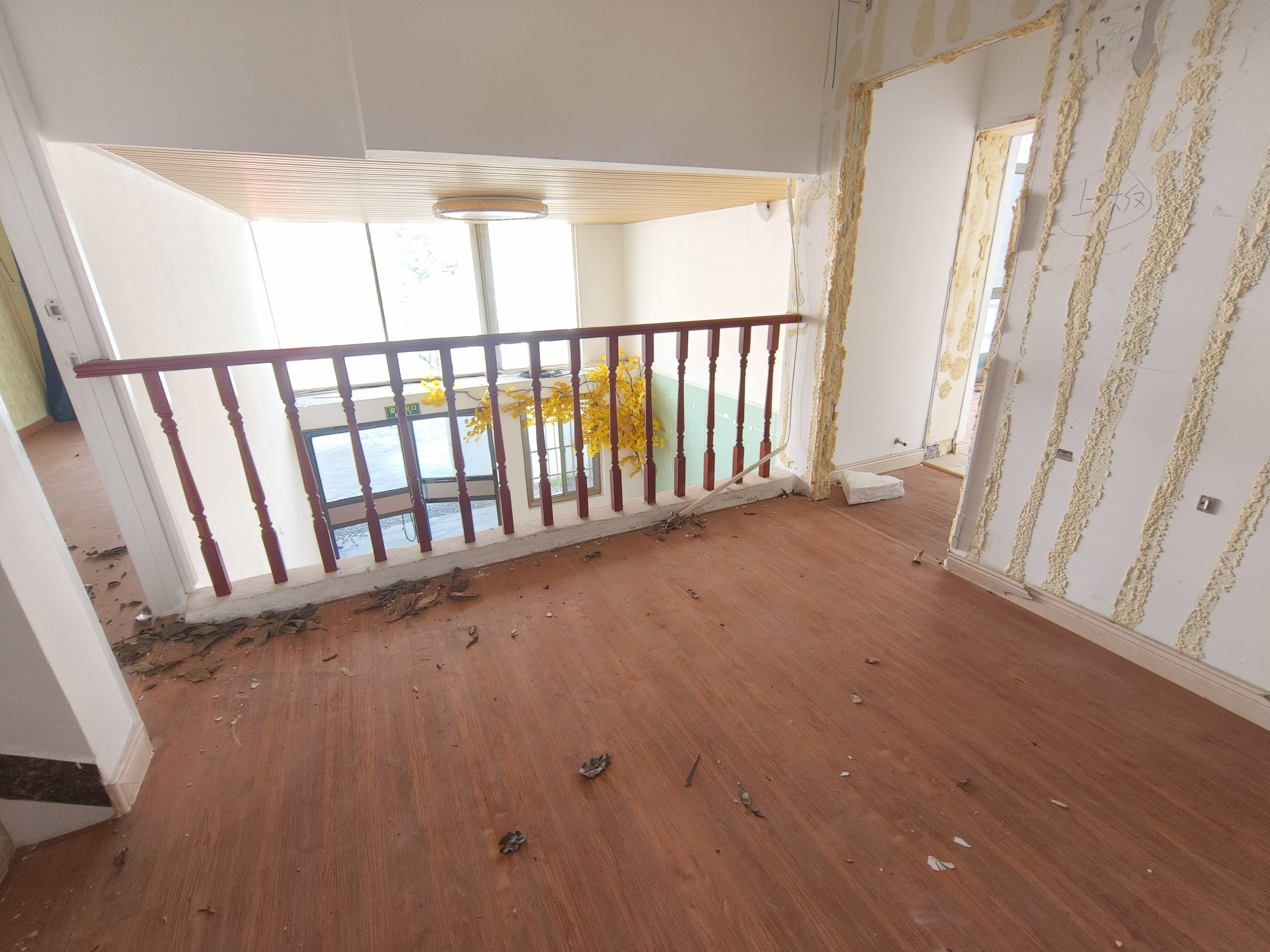 碧波花园(别墅) 10室4厅4卫 20000.0元/月 碧波花园(别墅) 10室4厅4卫 20000.0元/月室内图