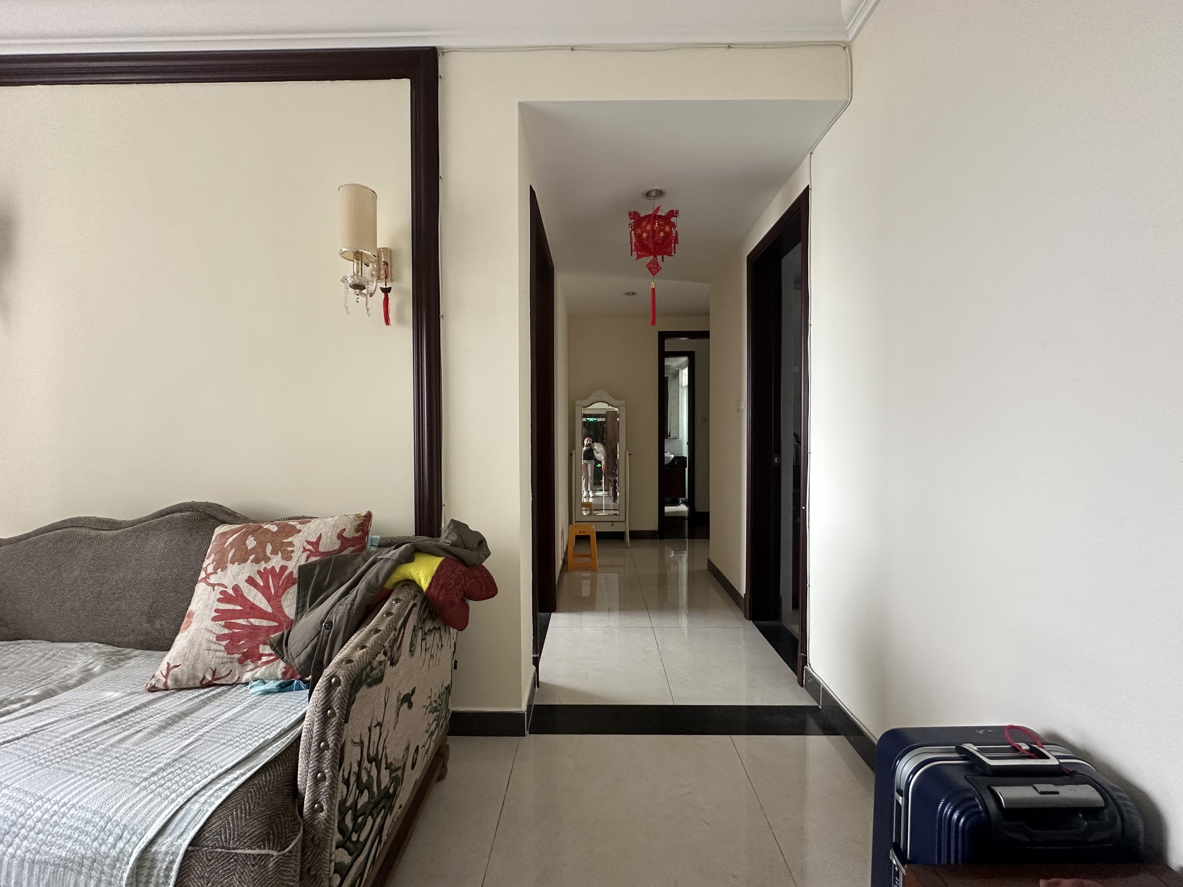 恒大外滩  3室2厅2卫    252.0万 恒大外滩  3室2厅2卫    252.0万客厅