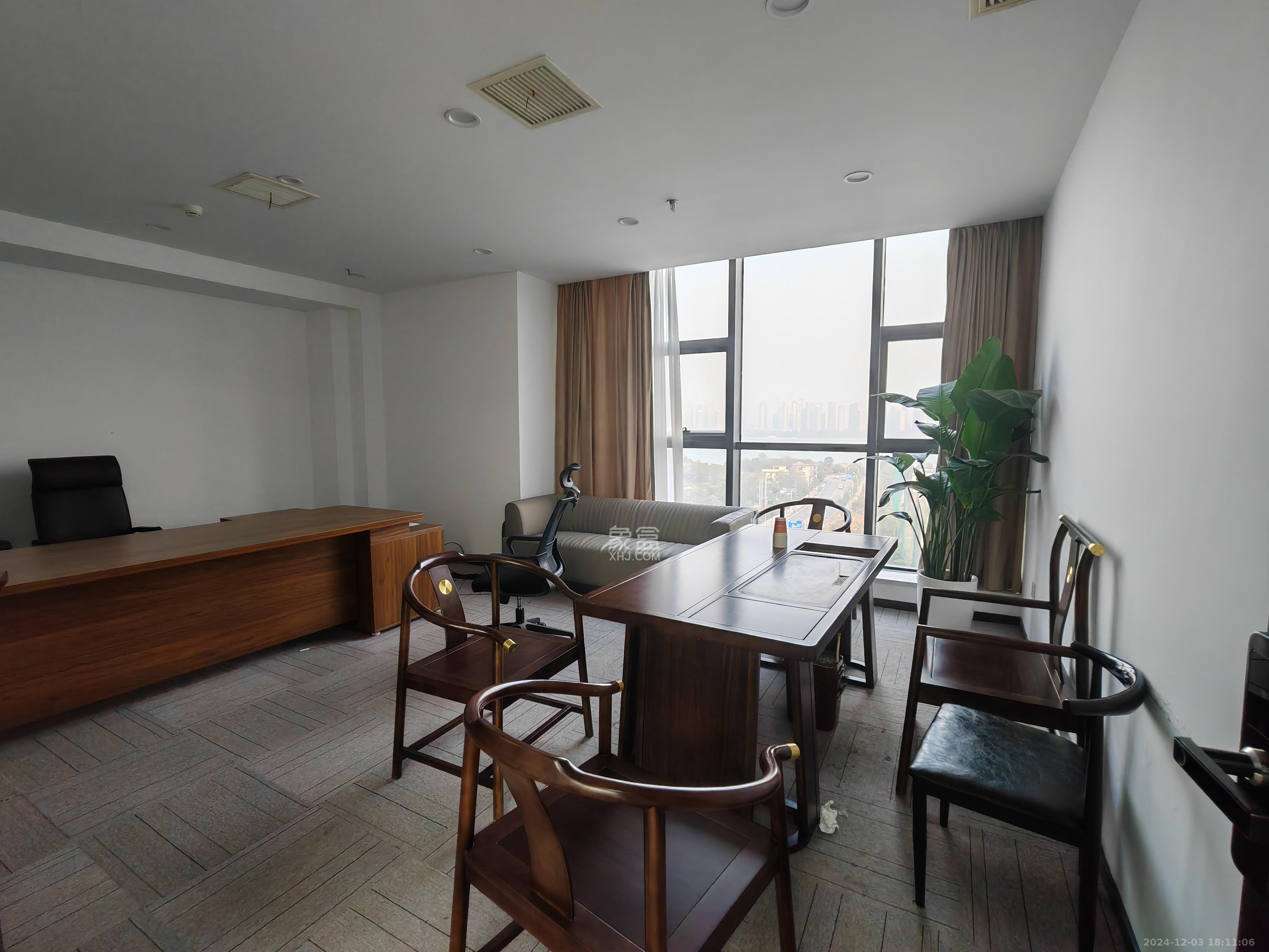 岳华新苑  1室0厅0卫   8000.00元/月室内图