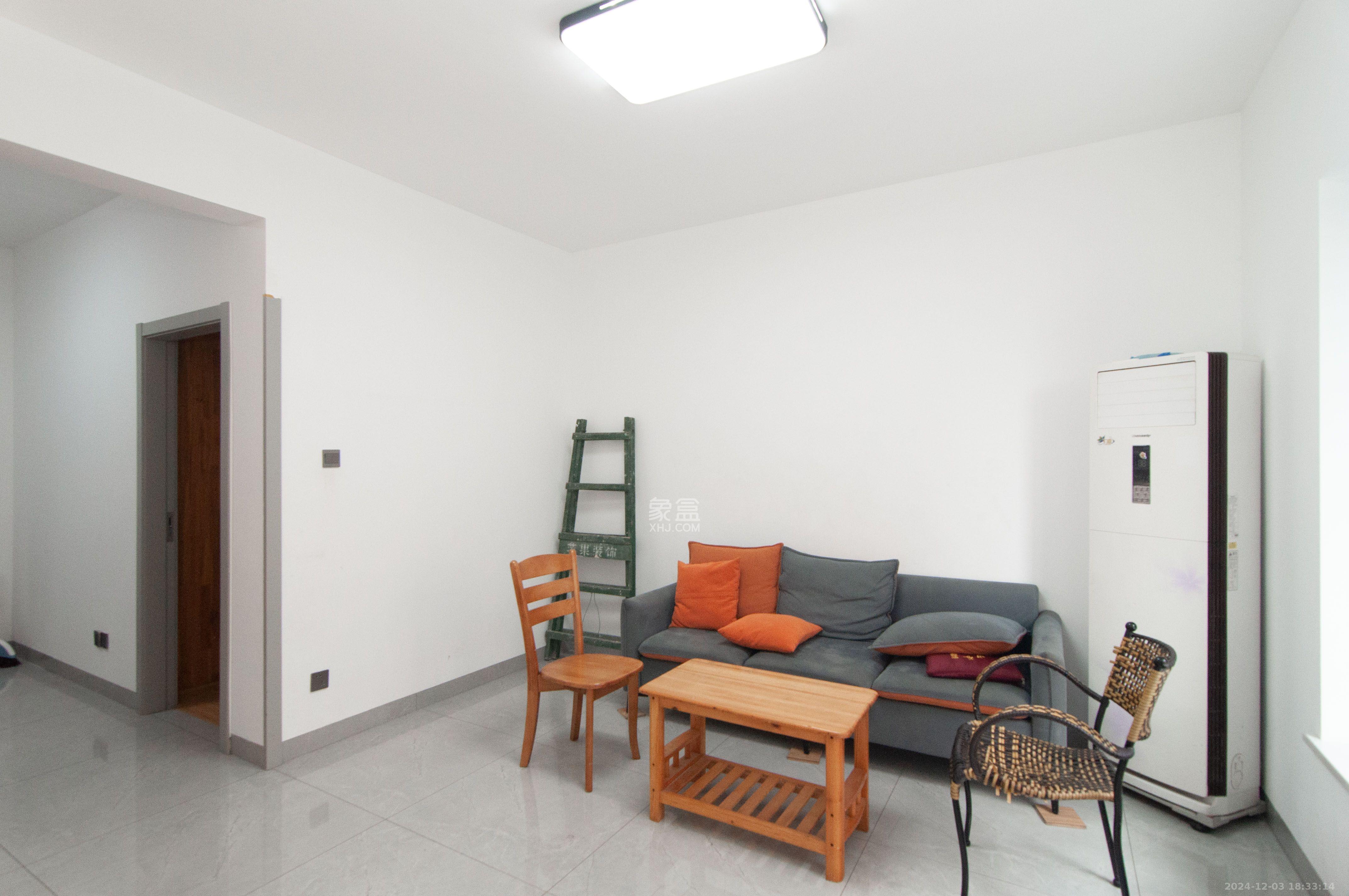 麓谷明珠  2室2厅1卫    2400.0元/月 麓谷明珠  2室2厅1卫    2400.0元/月室内图