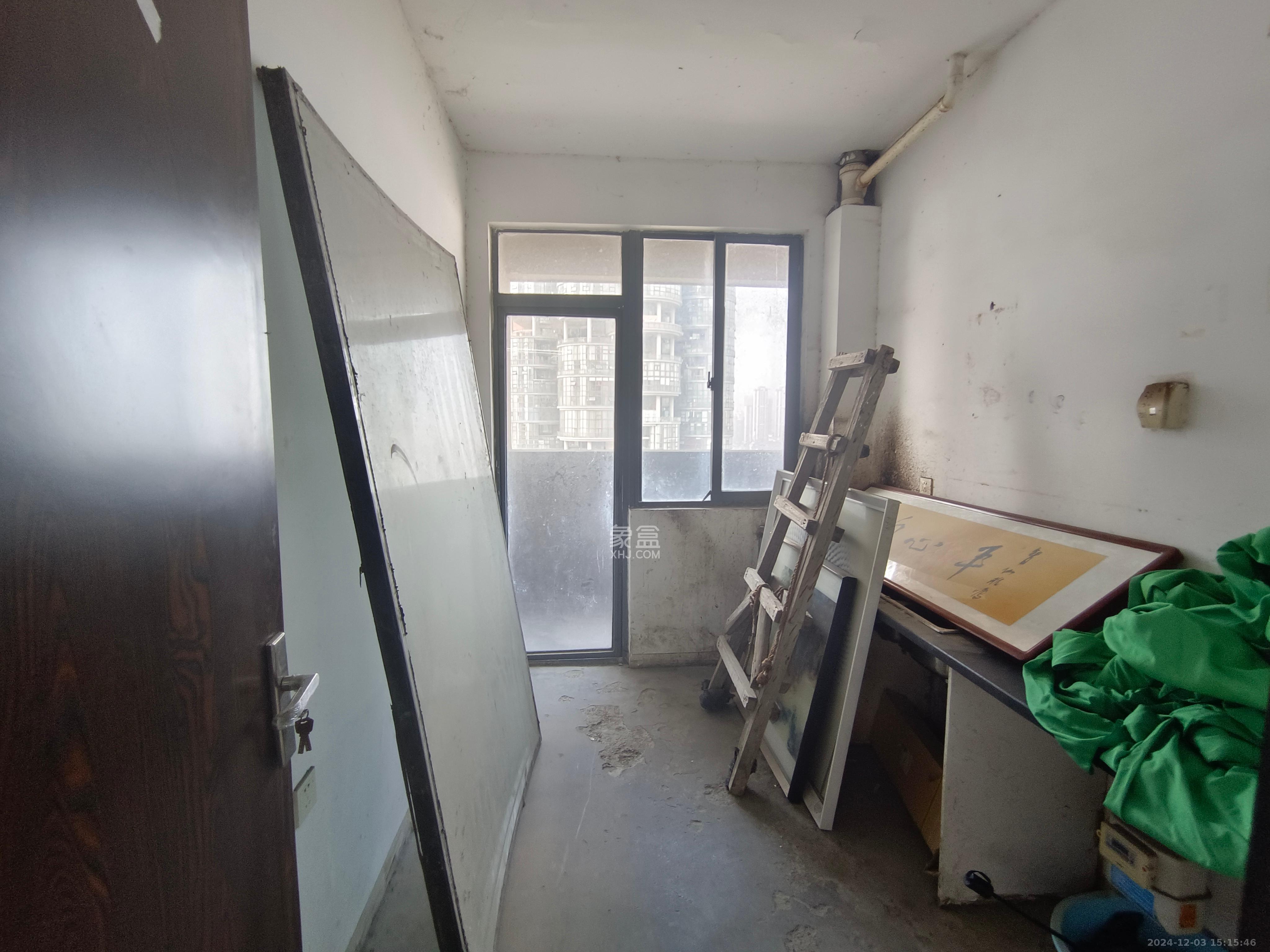 湘江世纪城富湾国际 5室2厅2卫 5500.0元/月 湘江世纪城富湾国际 5室2厅2卫 5500.0元/月室内图