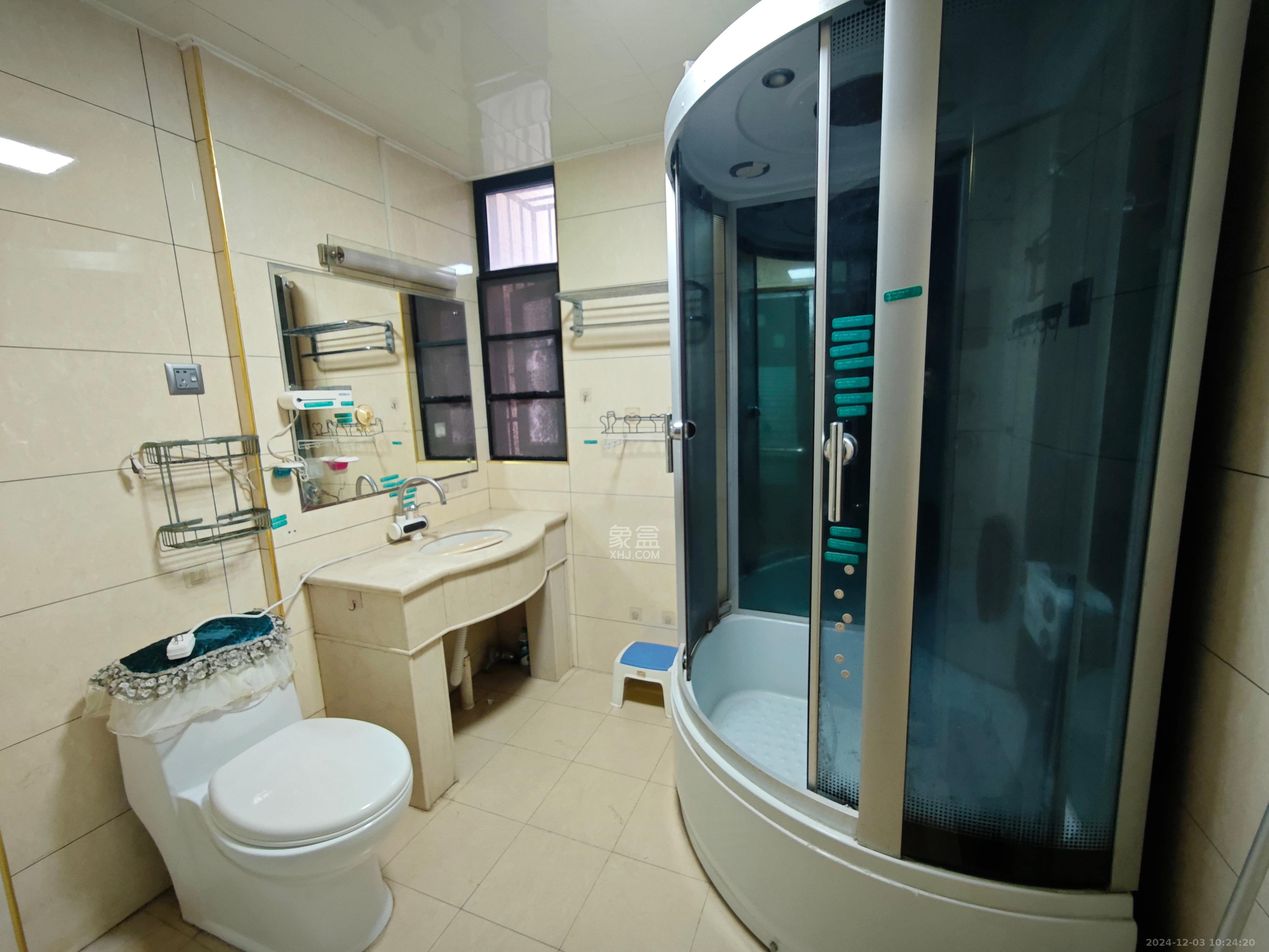 沁园春御院 3室2厅2卫 3500.0元/月 沁园春御院 3室2厅2卫 3500.0元/月室内图