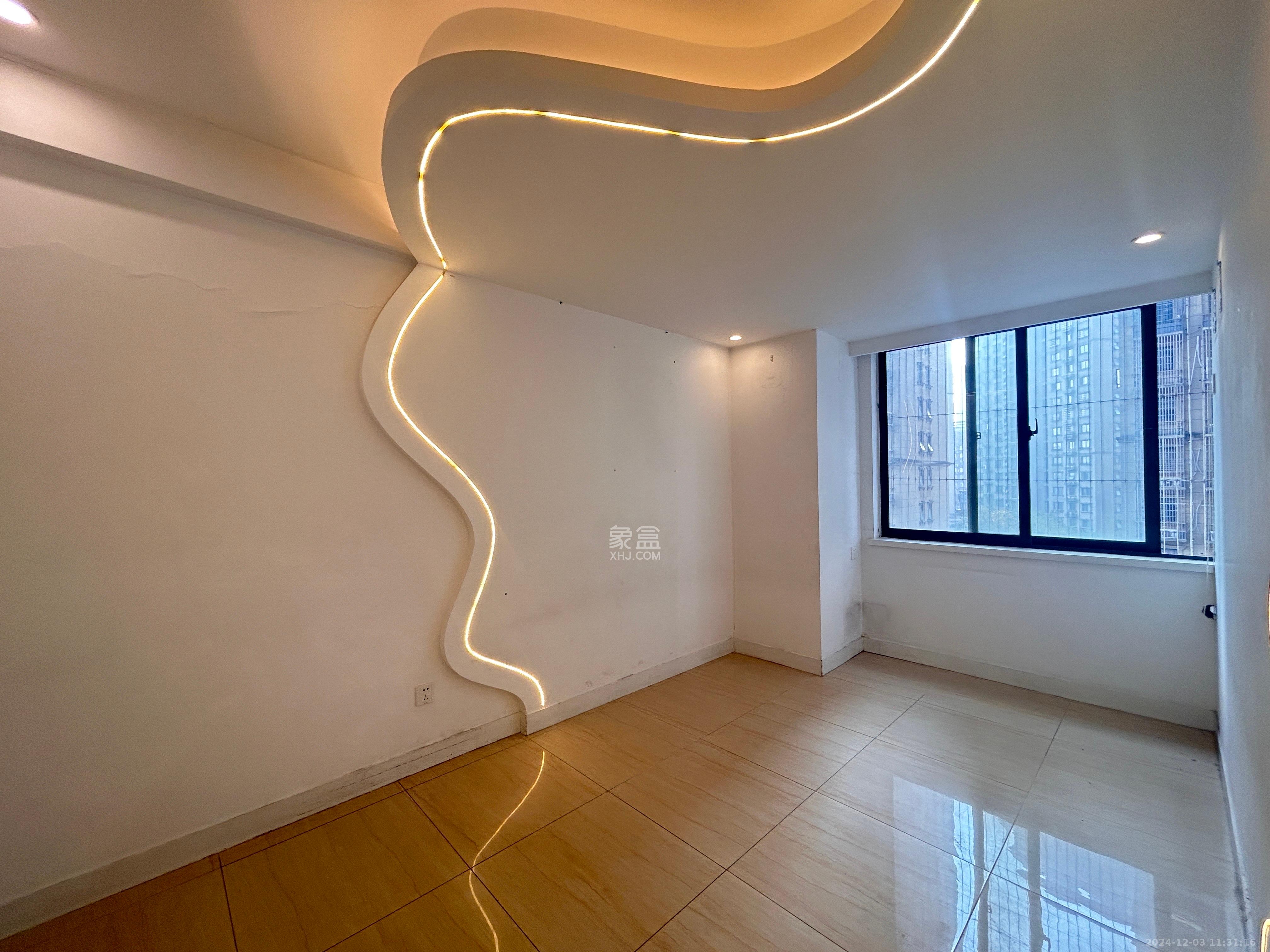 阳光锦城 5室2厅2卫 6000.0元/月 阳光锦城 5室2厅2卫 6000.0元/月室内图