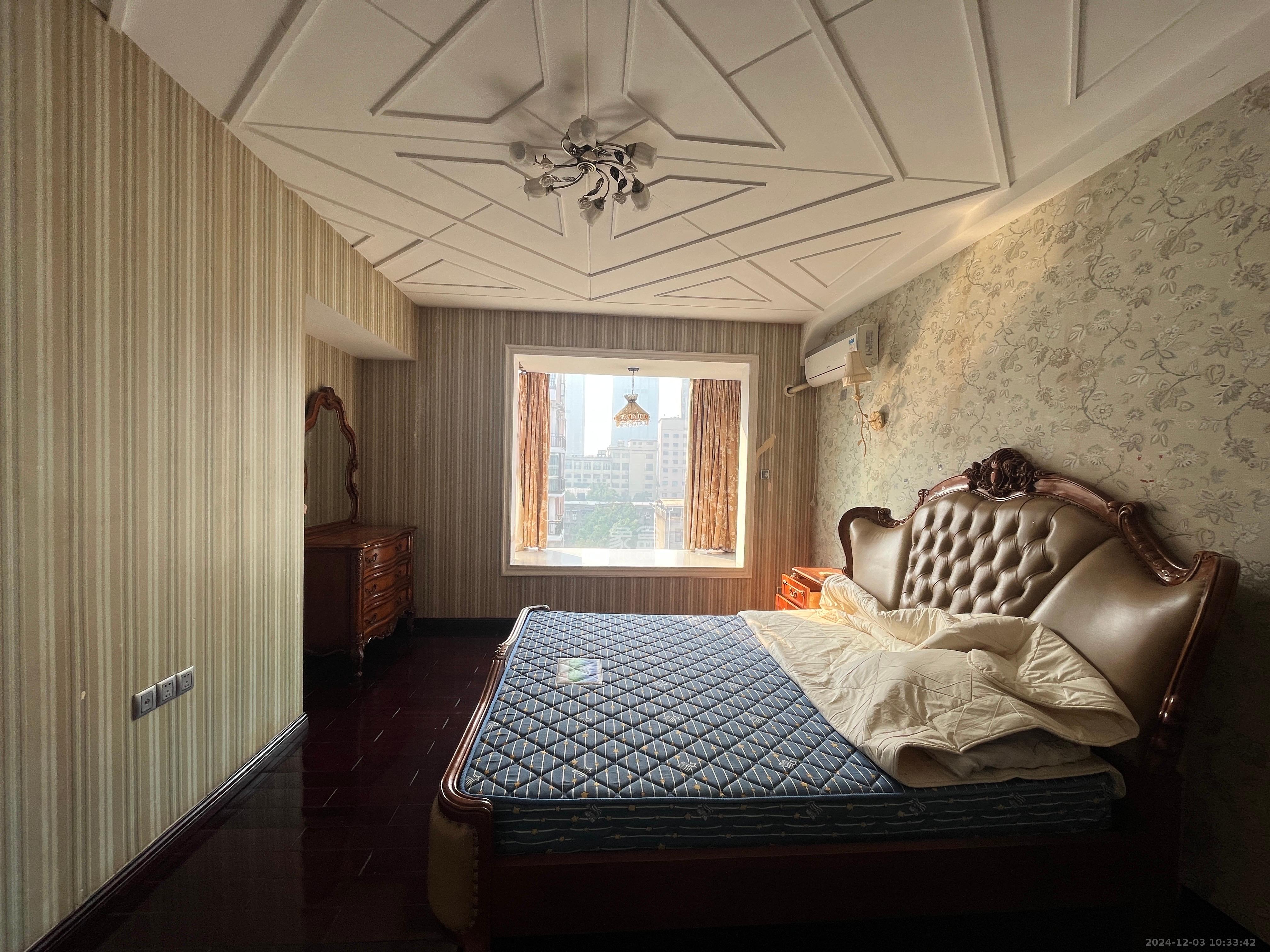 向阳门第 4室2厅2卫 6800.0元/月 向阳门第 4室2厅2卫 6800.0元/月室内图