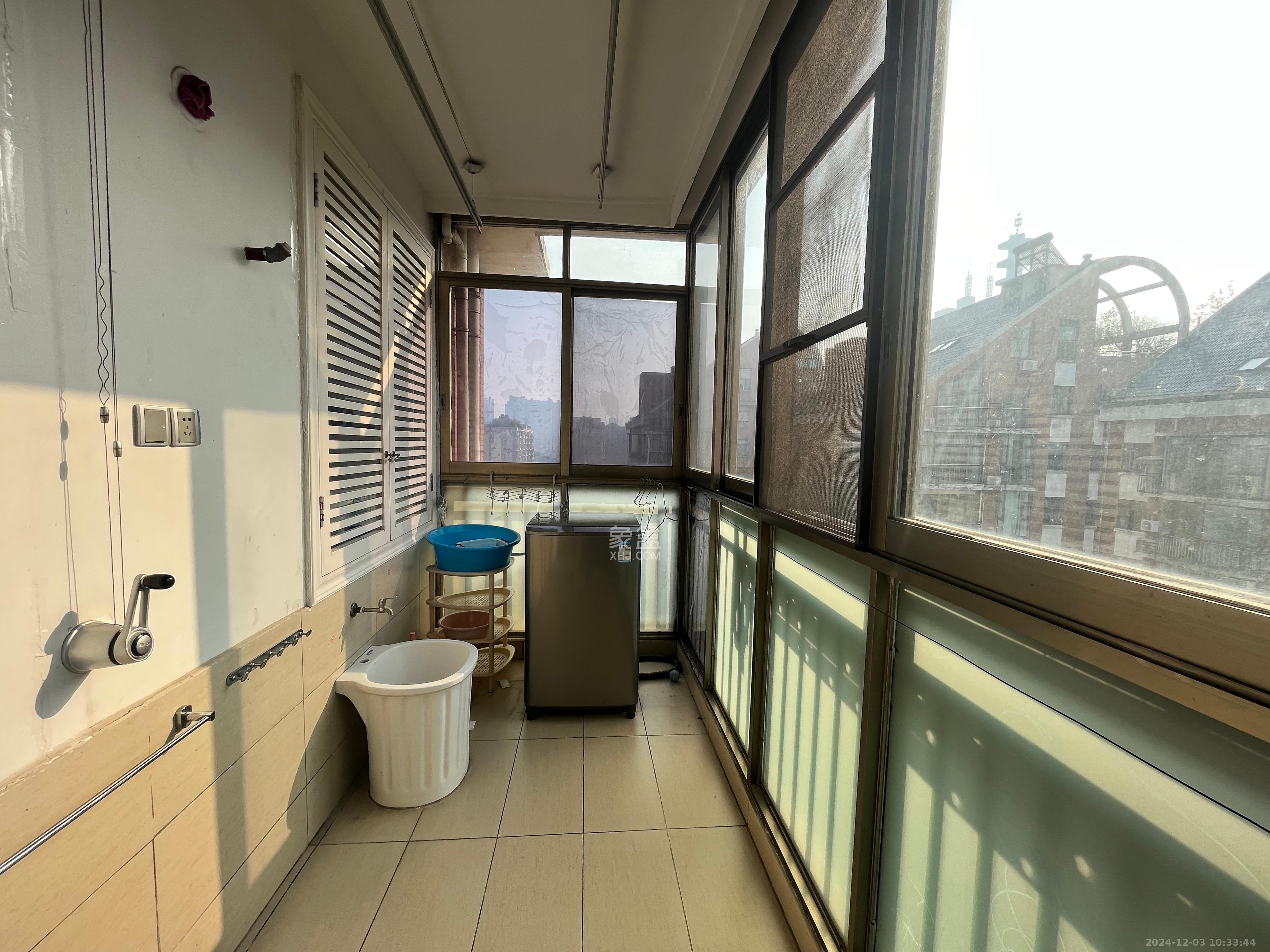 向阳门第 4室2厅2卫 6800.0元/月 向阳门第 4室2厅2卫 6800.0元/月室内图