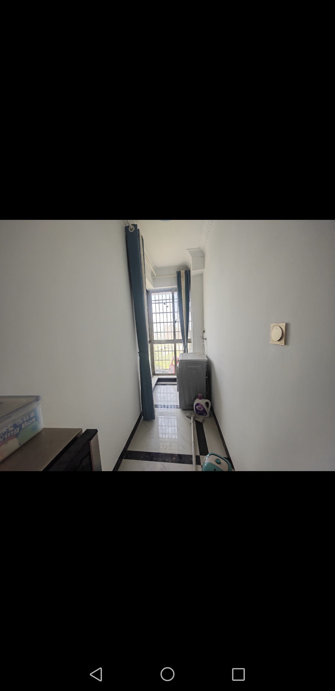 壹号公馆  1室1厅1卫    1300.0元/月室内图