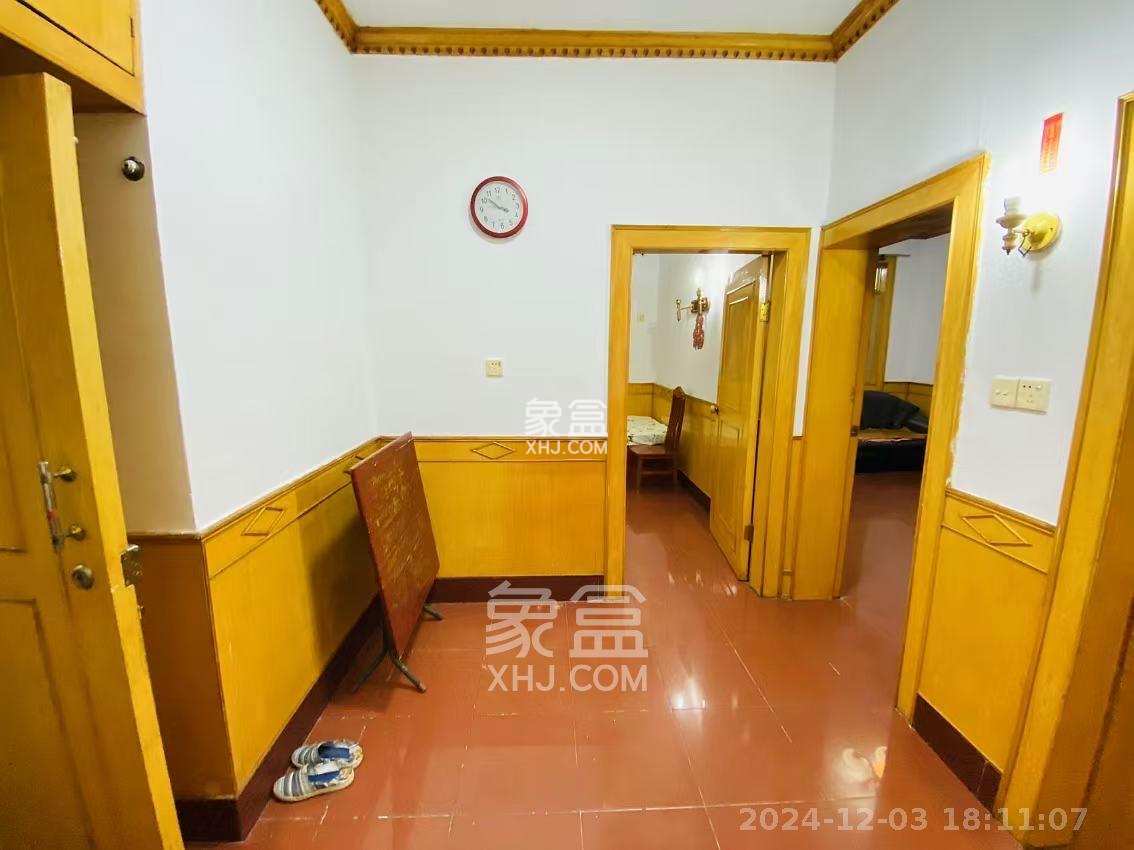 东瓜山二村  2室1厅1卫    1200.0元/月 东瓜山二村  2室1厅1卫    1200.0元/月室内图