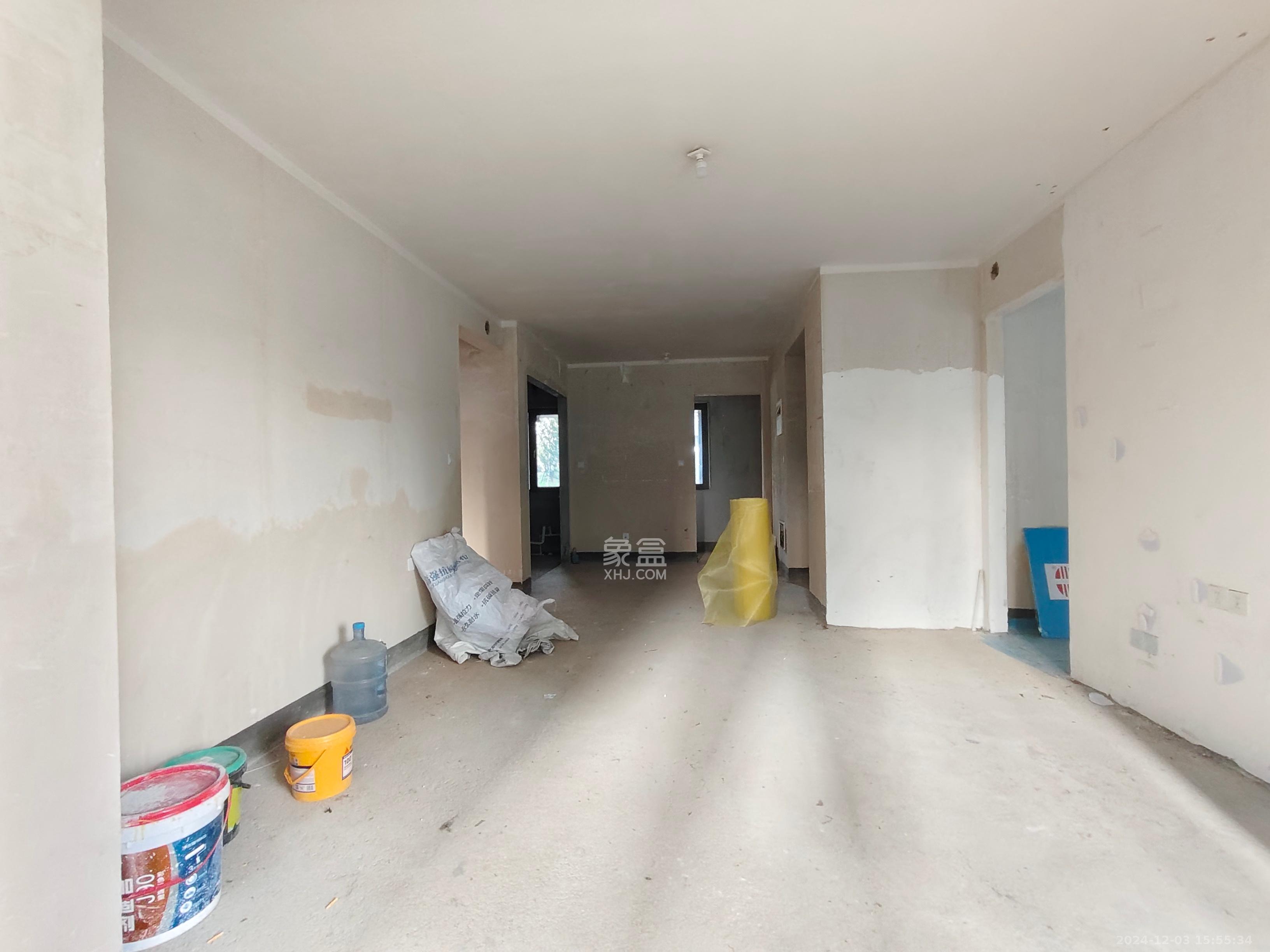 绿城美的明月江南 4室2厅2卫 2200.0元/月 绿城美的明月江南 4室2厅2卫 2200.0元/月室内图