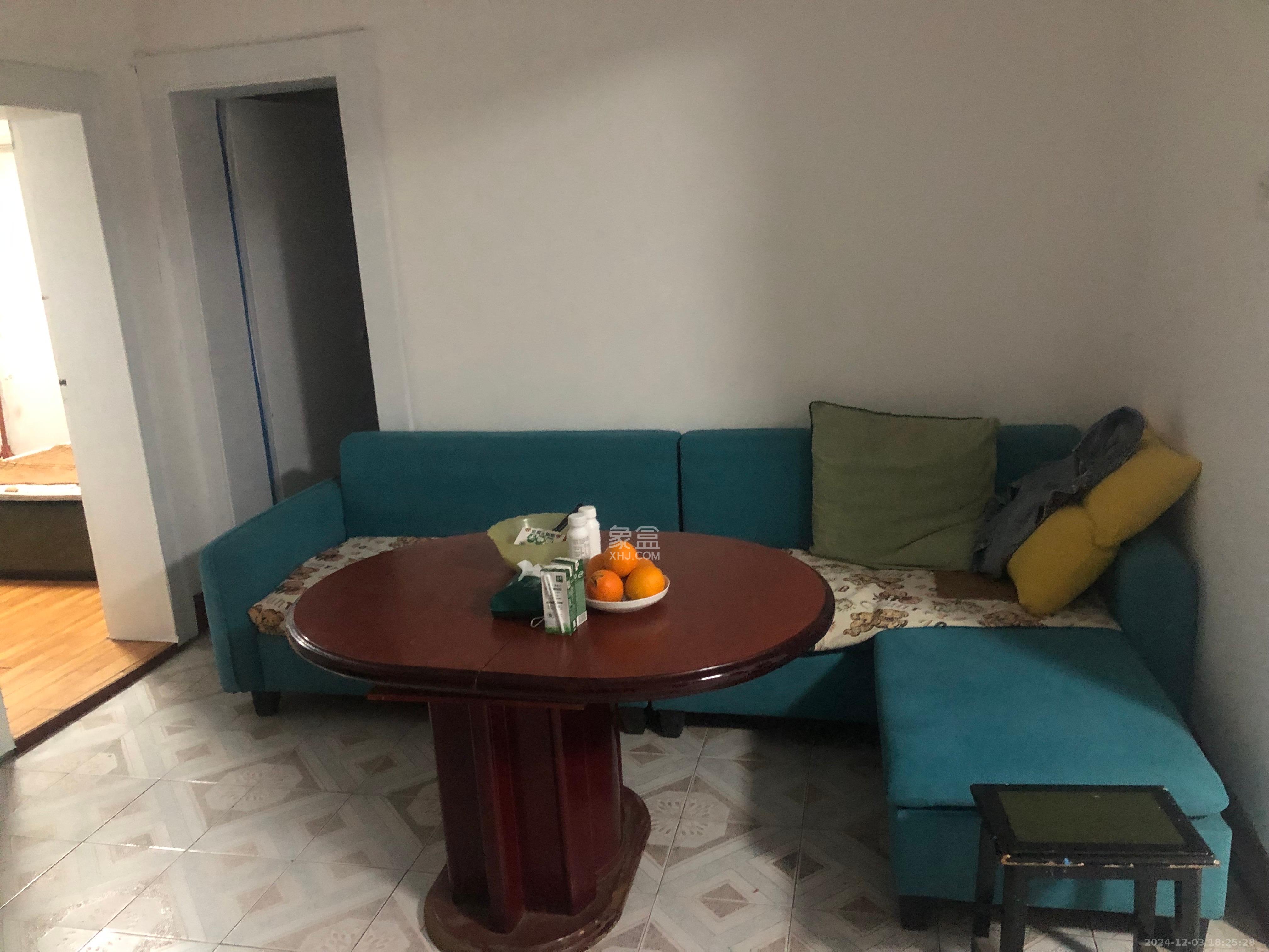 地质中学宿舍 2室2厅1卫 2400.0元/月 地质中学宿舍 2室2厅1卫 2400.0元/月室内图