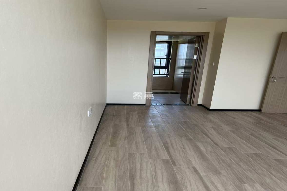 融创桃源大观 3室2厅2卫 2380.0元/月 融创桃源大观 3室2厅2卫 2380.0元/月室内图