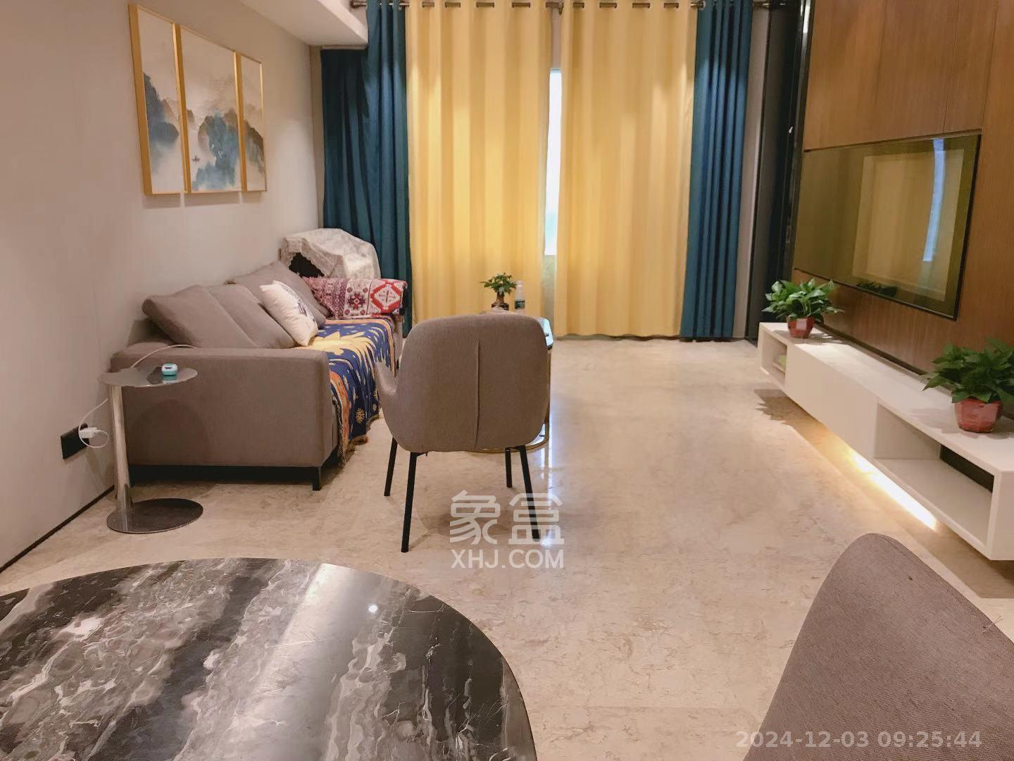 东怡外国(南湖一号) 2室1厅1卫 4800.0元/月 东怡外国(南湖一号) 2室1厅1卫 4800.0元/月室内图