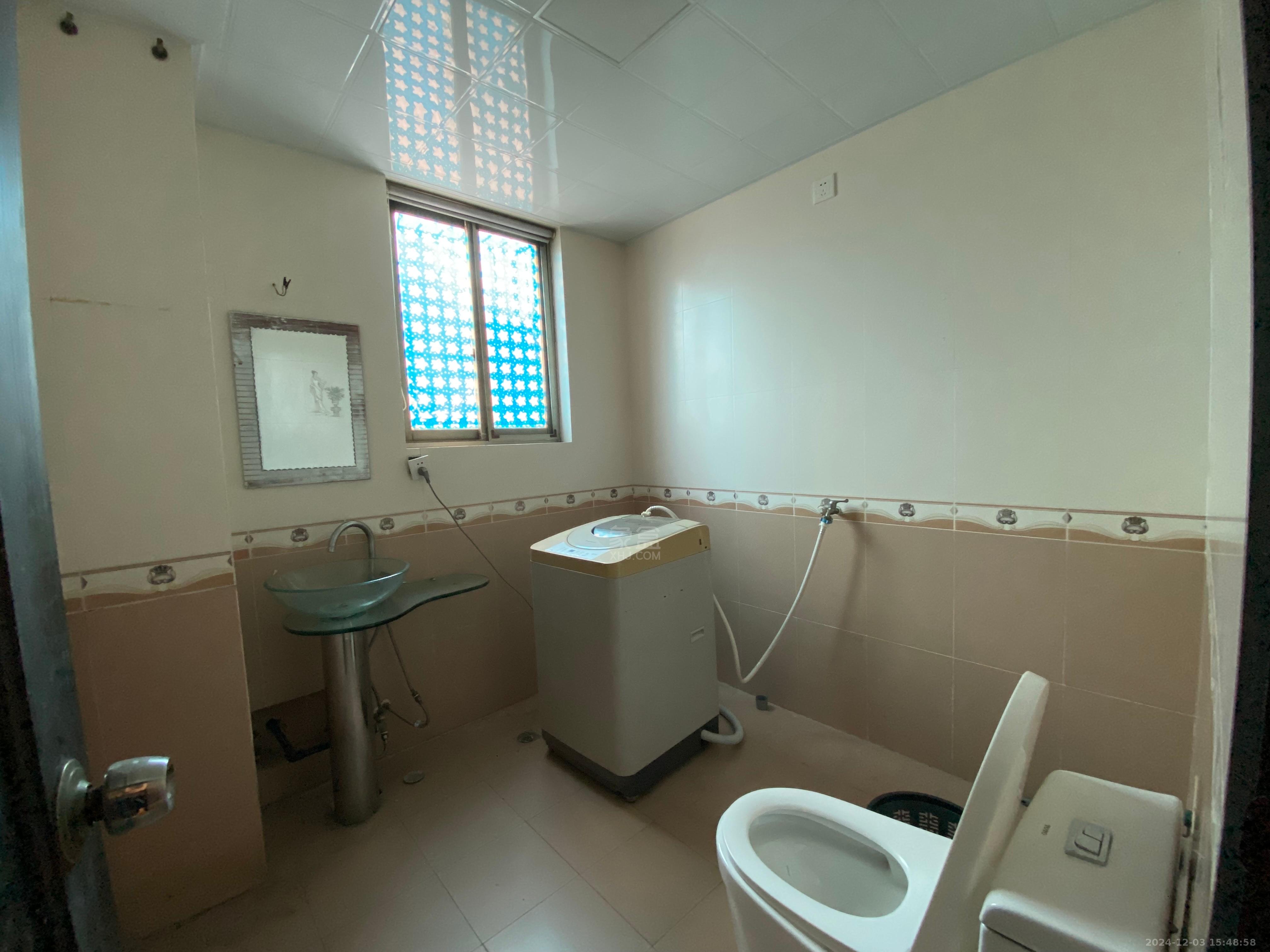 株洲长江北路阳光花园 5室2厅2卫 2400.0元/月 株洲长江北路阳光花园 5室2厅2卫 2400.0元/月室内图