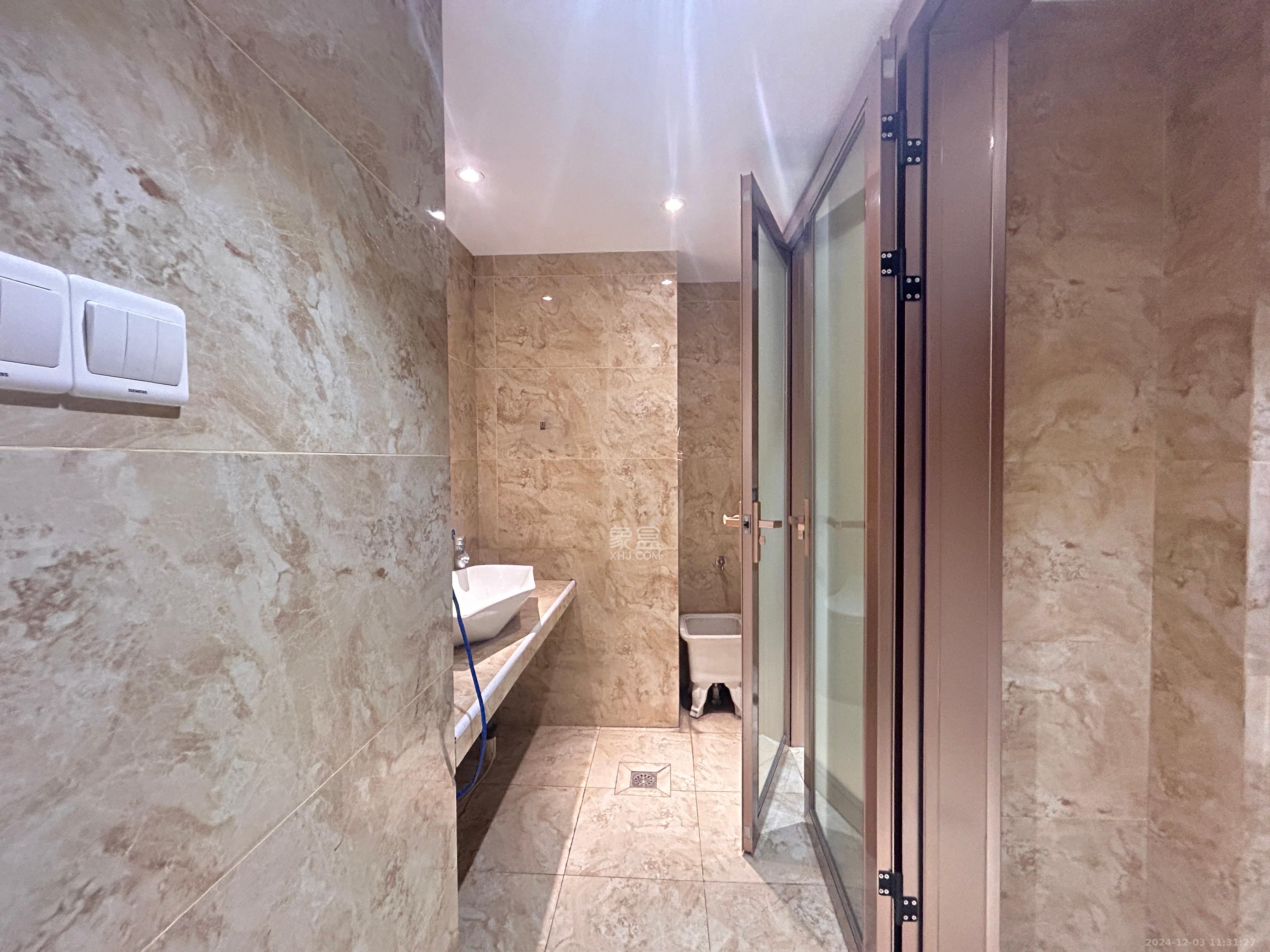 阳光锦城 5室2厅2卫 6000.0元/月 阳光锦城 5室2厅2卫 6000.0元/月室内图