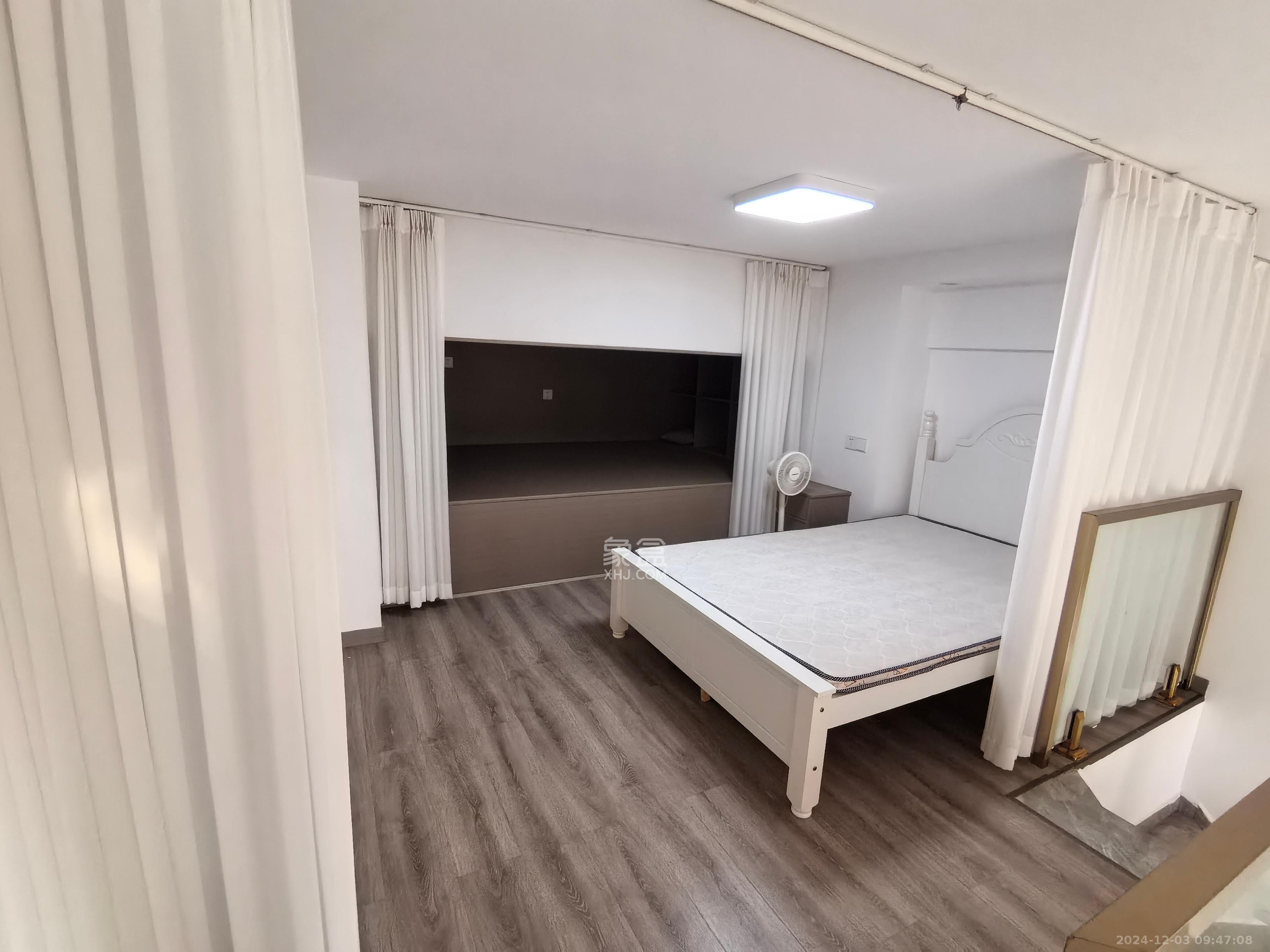 信诚湘江揽月（至善美景大厦）  2室1厅0卫   1800.00元/月室内图