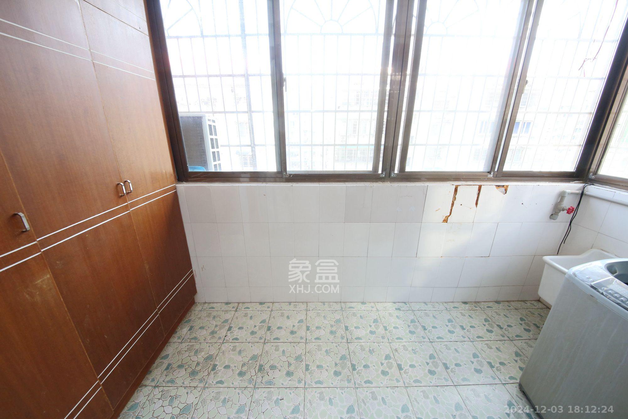 竹园公寓  2室2厅1卫   2200.00元/月室内图