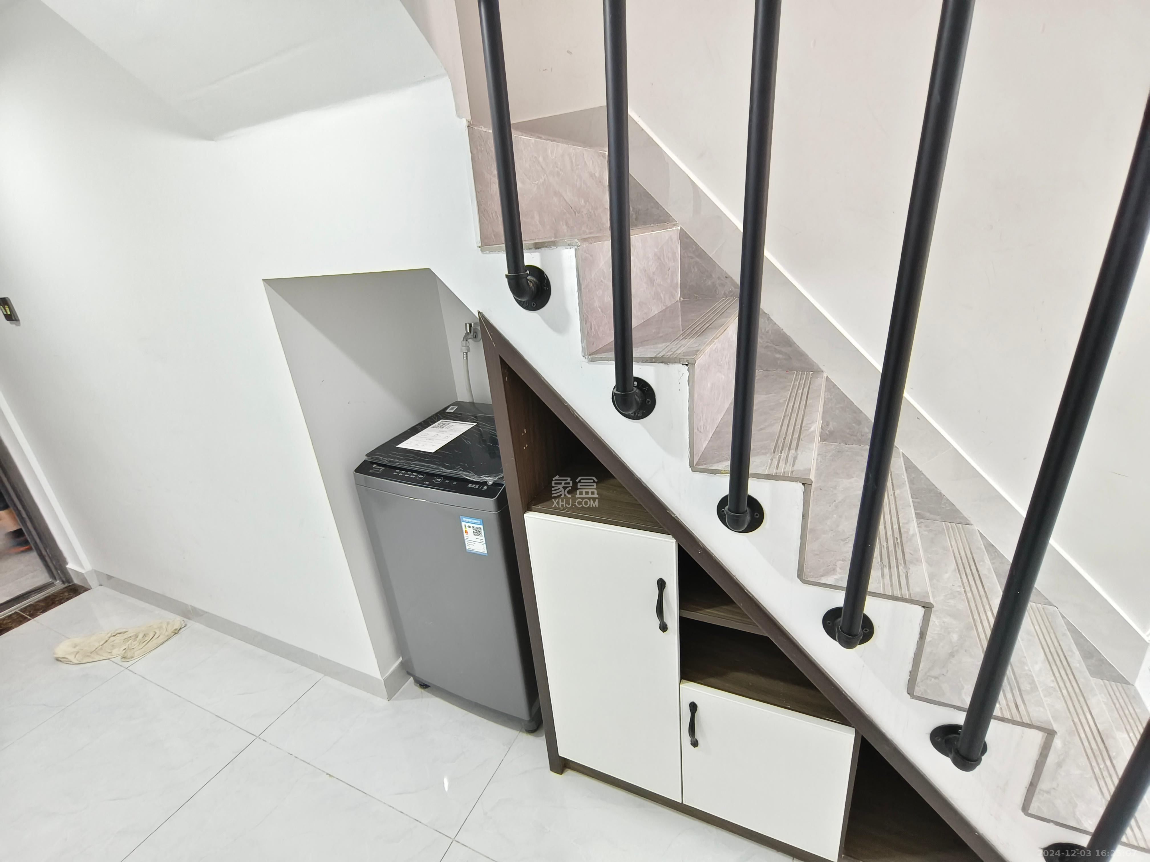 龙湖湘江星座(祺鑫星座公寓)  1室1厅1卫    1800.0元/月 龙湖湘江星座(祺鑫星座公寓)  1室1厅1卫    1800.0元/月室内图