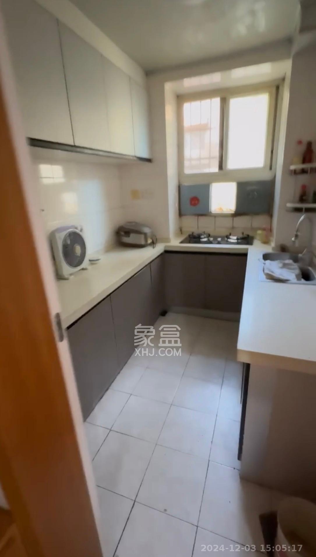 达美D6区   230.59㎡      16800.0元/月