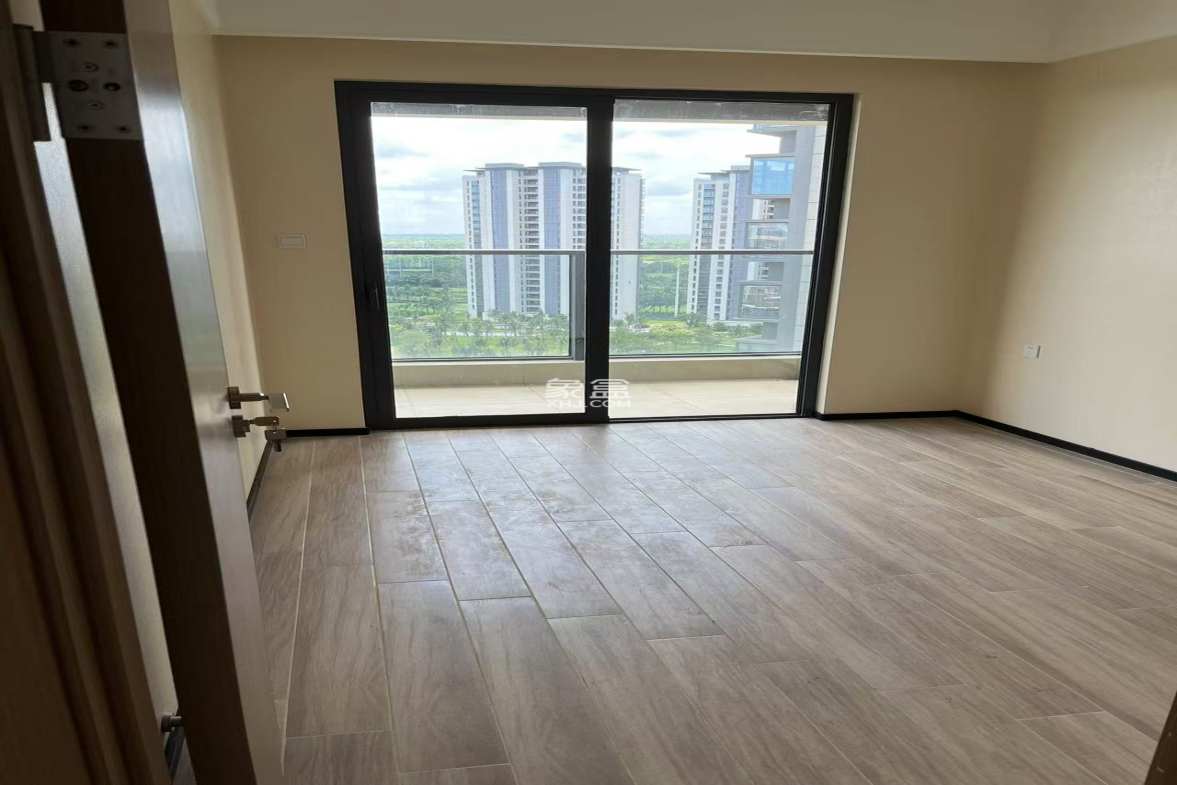 融创桃源大观 3室2厅2卫 2380.0元/月 融创桃源大观 3室2厅2卫 2380.0元/月室内图