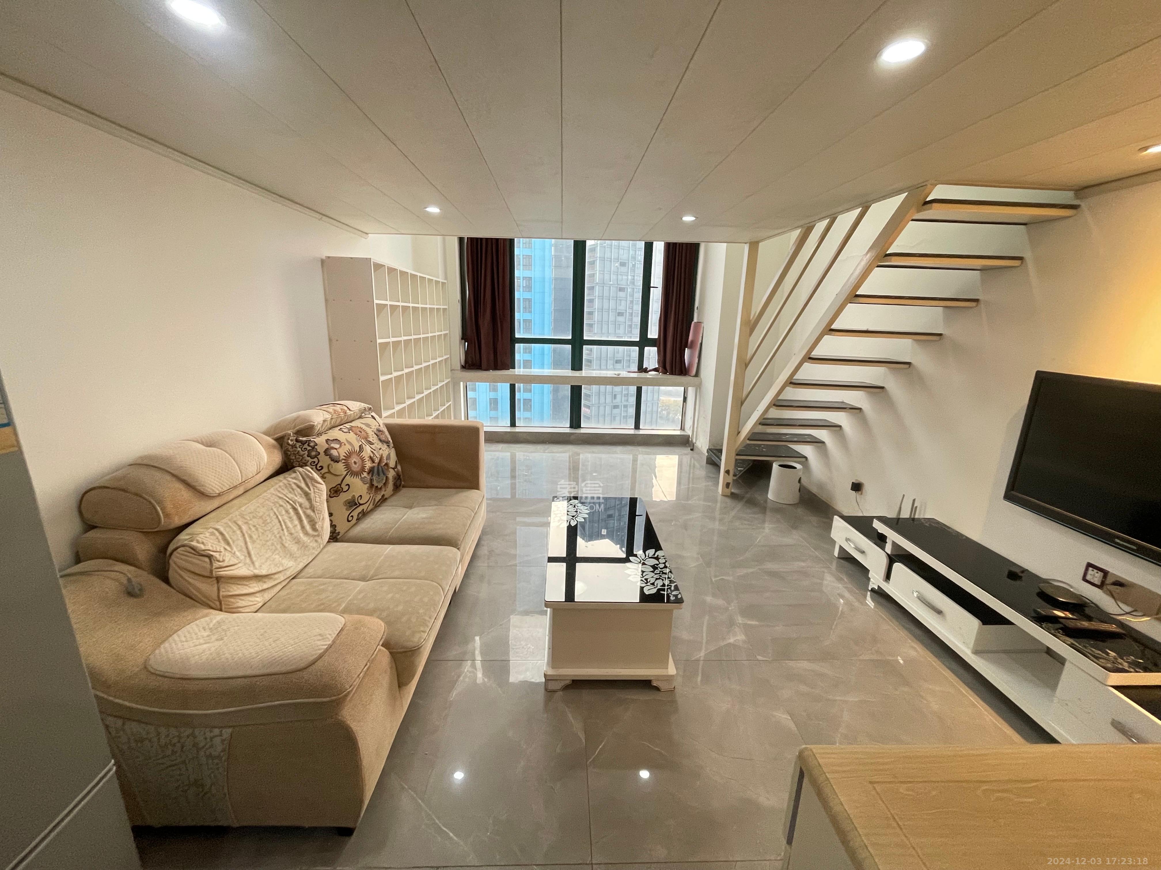 洋湖时代  1室1厅1卫    1600.0元/月 洋湖时代  1室1厅1卫    1600.0元/月