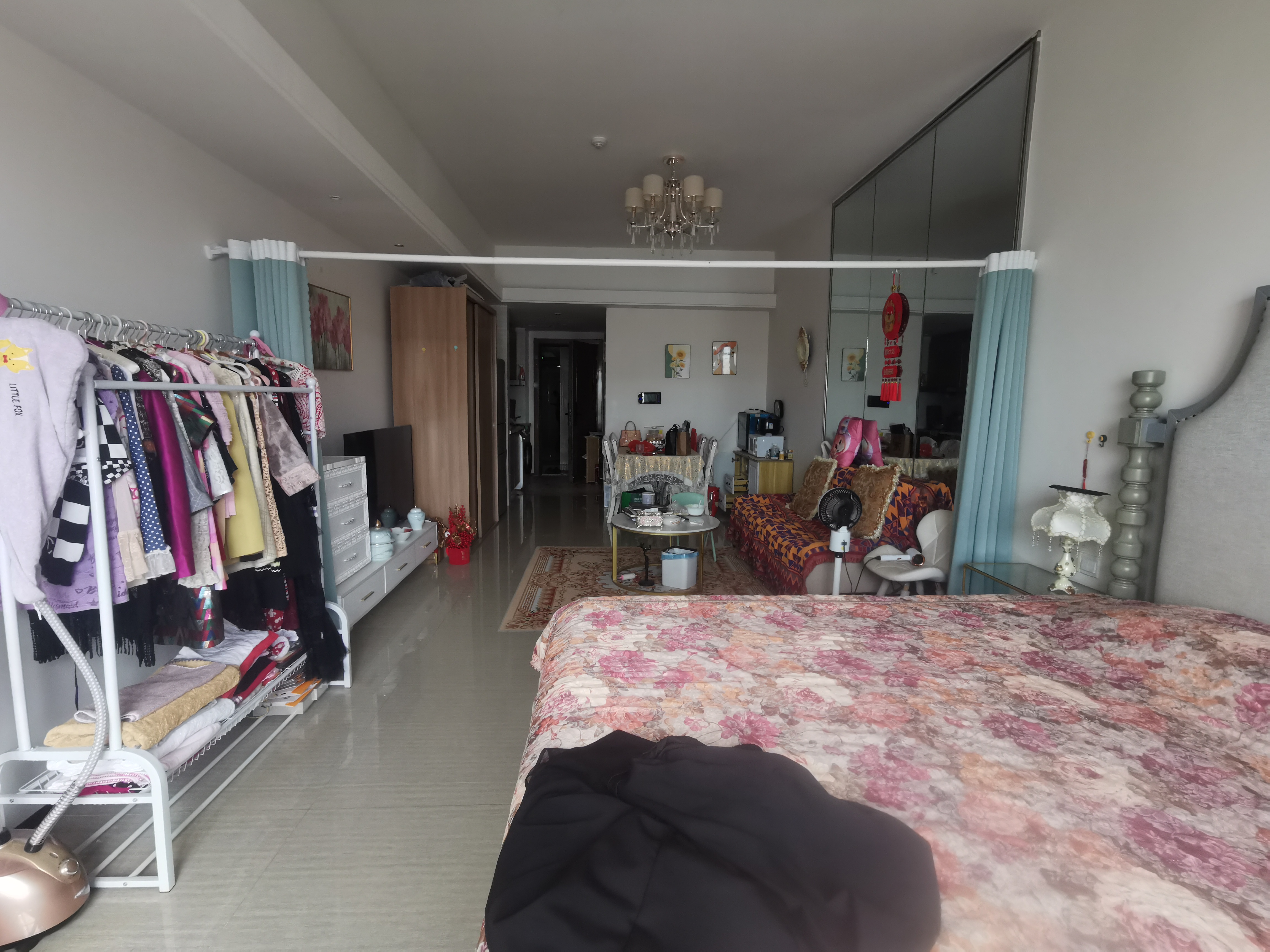 恒大外滩 1室1厅1卫 96.0万 恒大外滩 1室1厅1卫 96.0万客厅