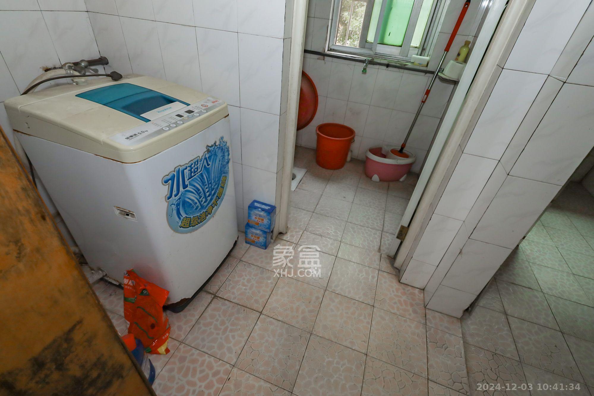 咸嘉新村嘉文苑 2室2厅1卫 1800.0元/月 咸嘉新村嘉文苑 2室2厅1卫 1800.0元/月室内图