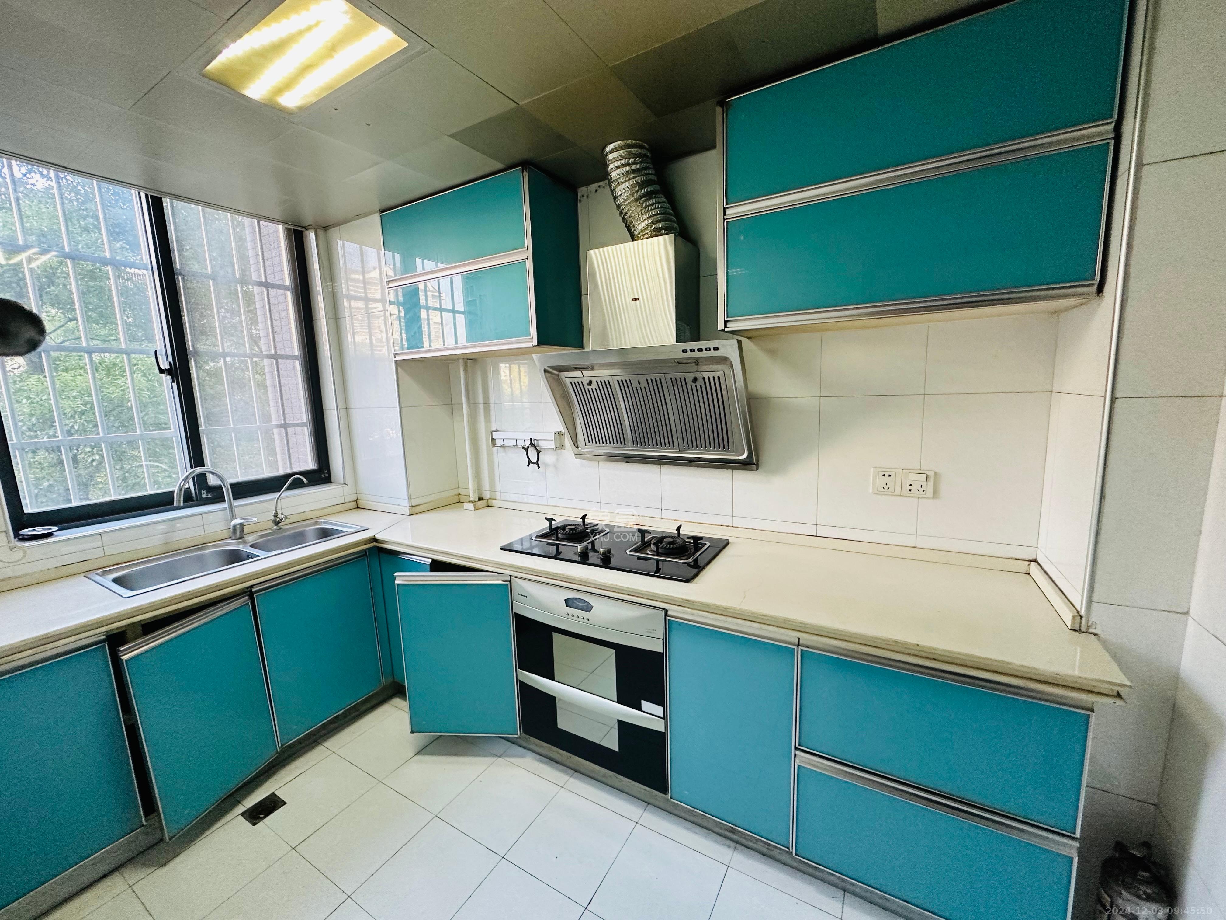 西子花苑 3室2厅2卫 3000.0元/月 西子花苑 3室2厅2卫 3000.0元/月室内图