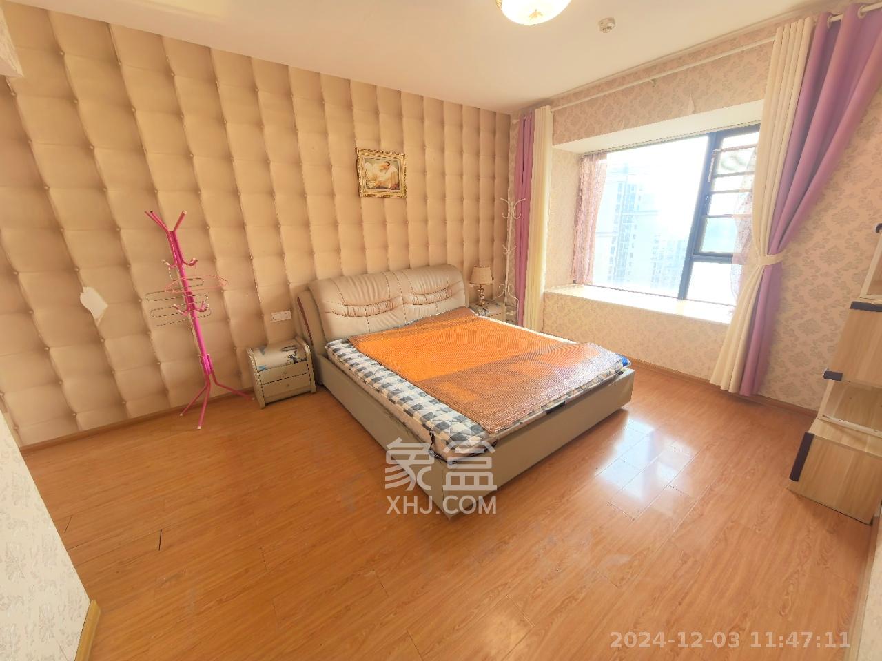 中建梅溪湖中心  4室2厅2卫   3500.00元/月室内图
