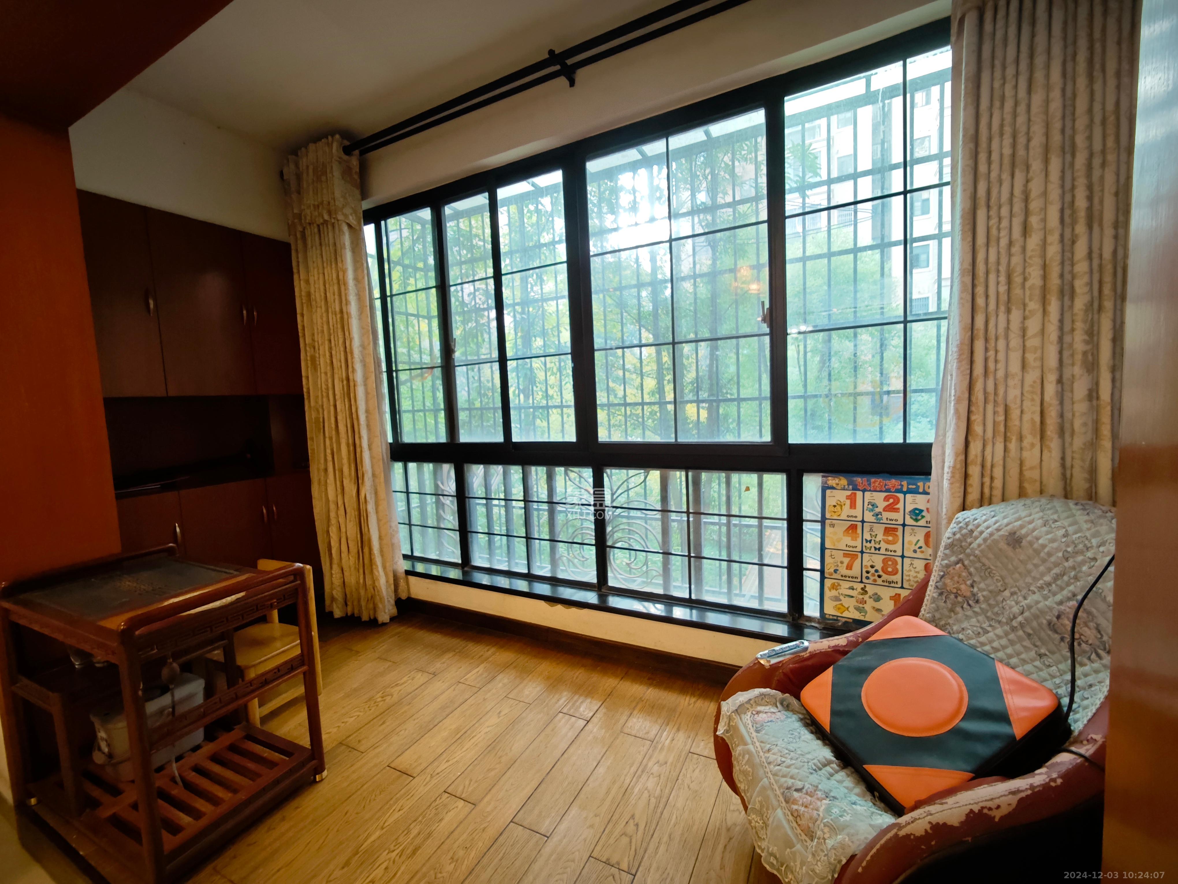 沁园春御院 3室2厅2卫 3500.0元/月 沁园春御院 3室2厅2卫 3500.0元/月室内图