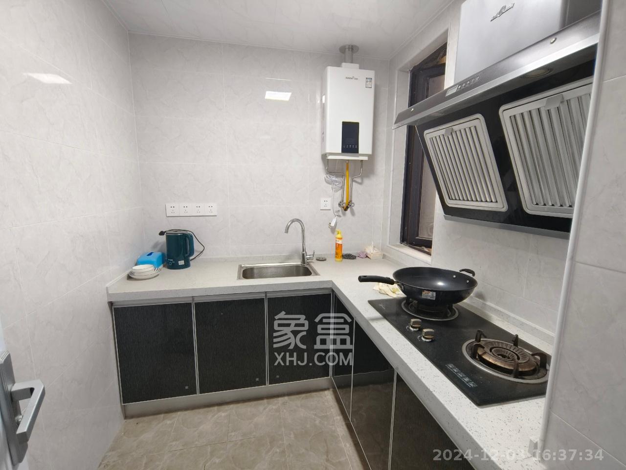 勤诚达境界城  4室2厅2卫   2200.00元/月室内图