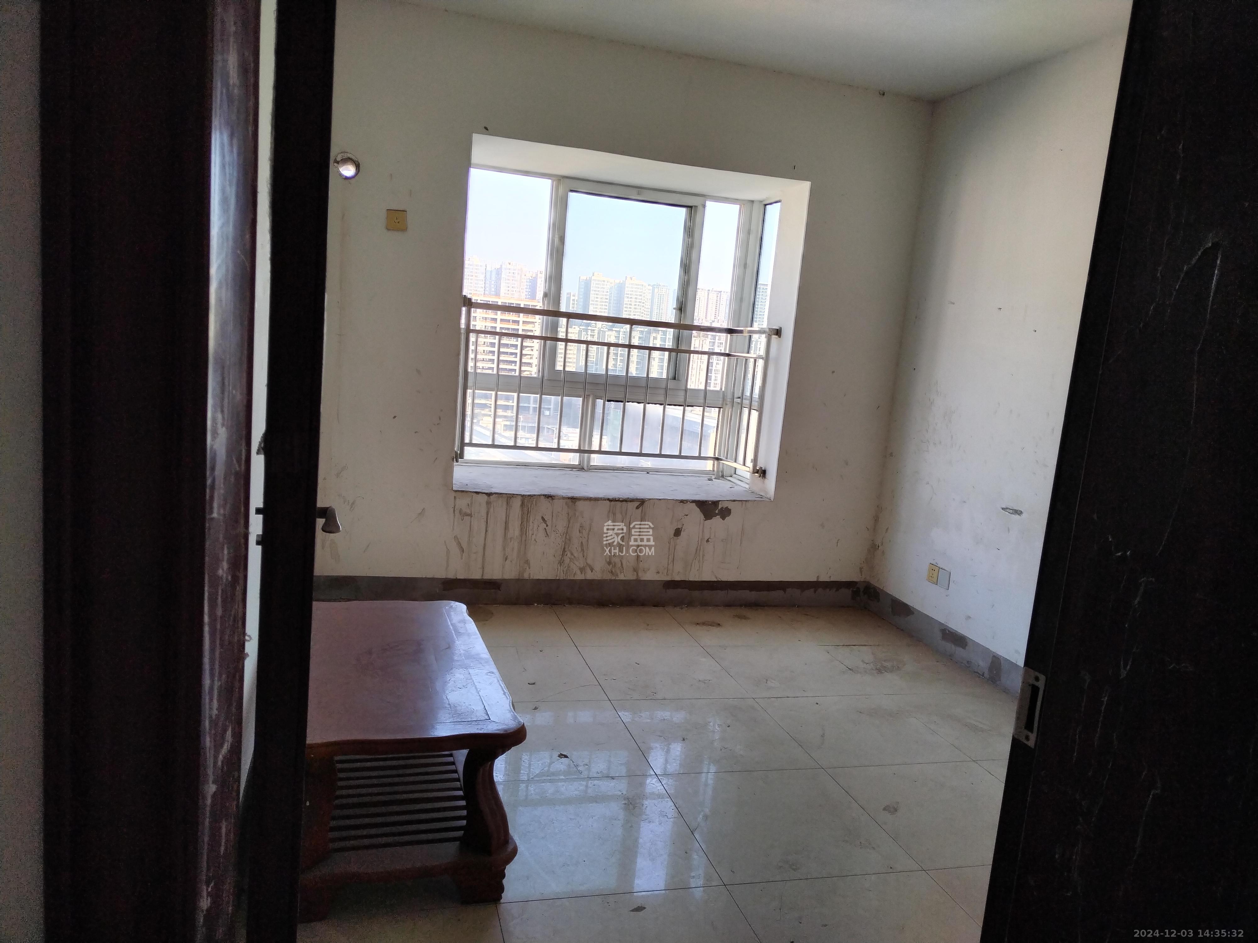 大塘湾公寓 3室2厅1卫 1200.0元/月 大塘湾公寓 3室2厅1卫 1200.0元/月室内图