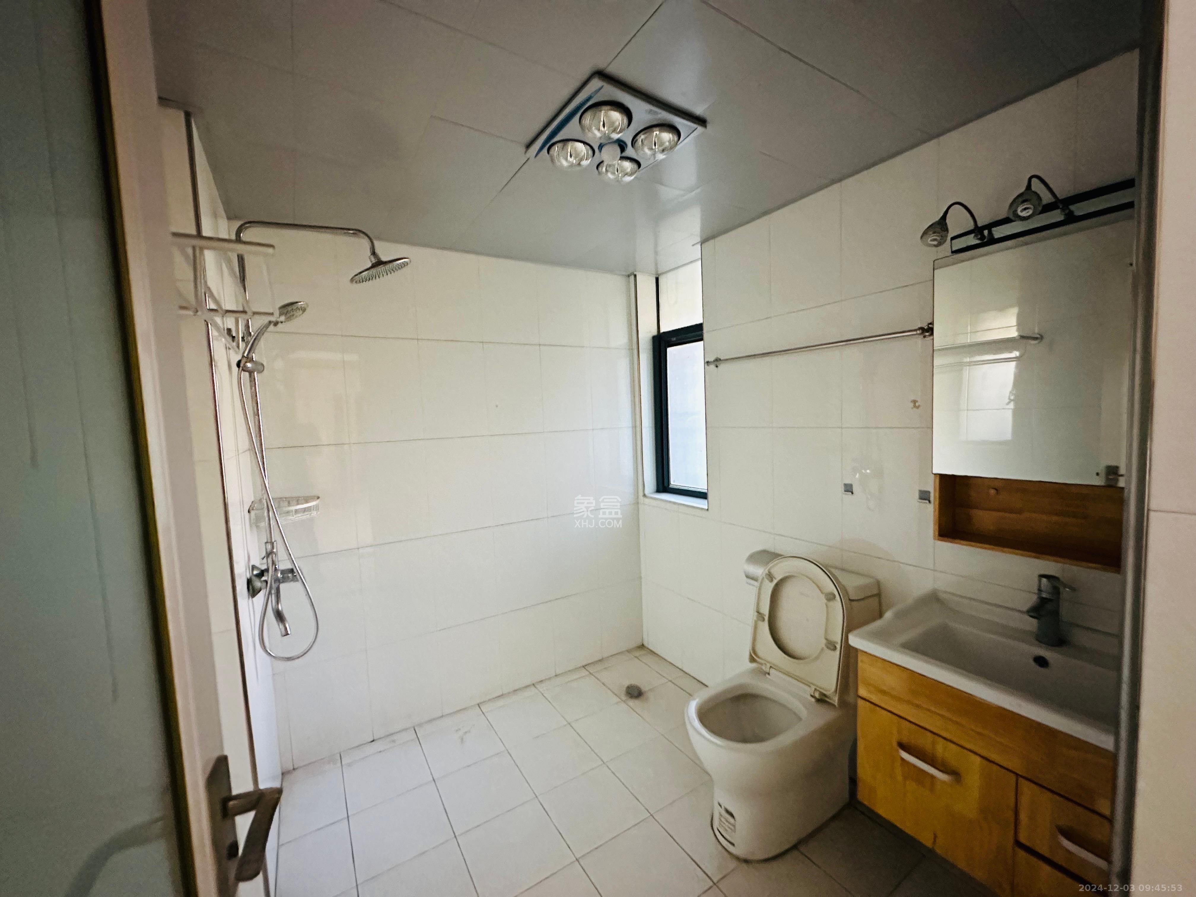 西子花苑 3室2厅2卫 3000.0元/月 西子花苑 3室2厅2卫 3000.0元/月室内图