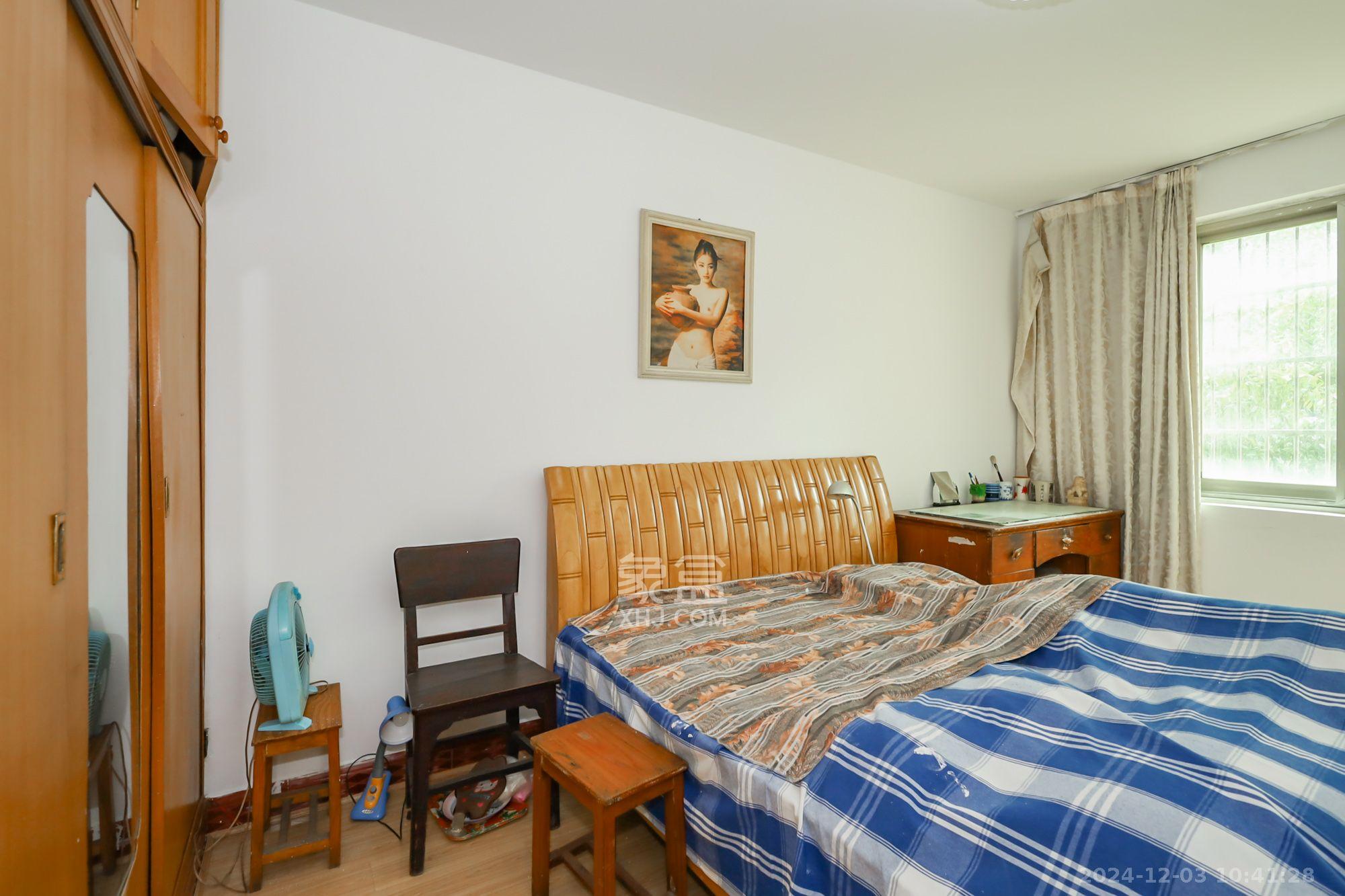 咸嘉新村嘉文苑 2室2厅1卫 1800.0元/月 咸嘉新村嘉文苑 2室2厅1卫 1800.0元/月室内图