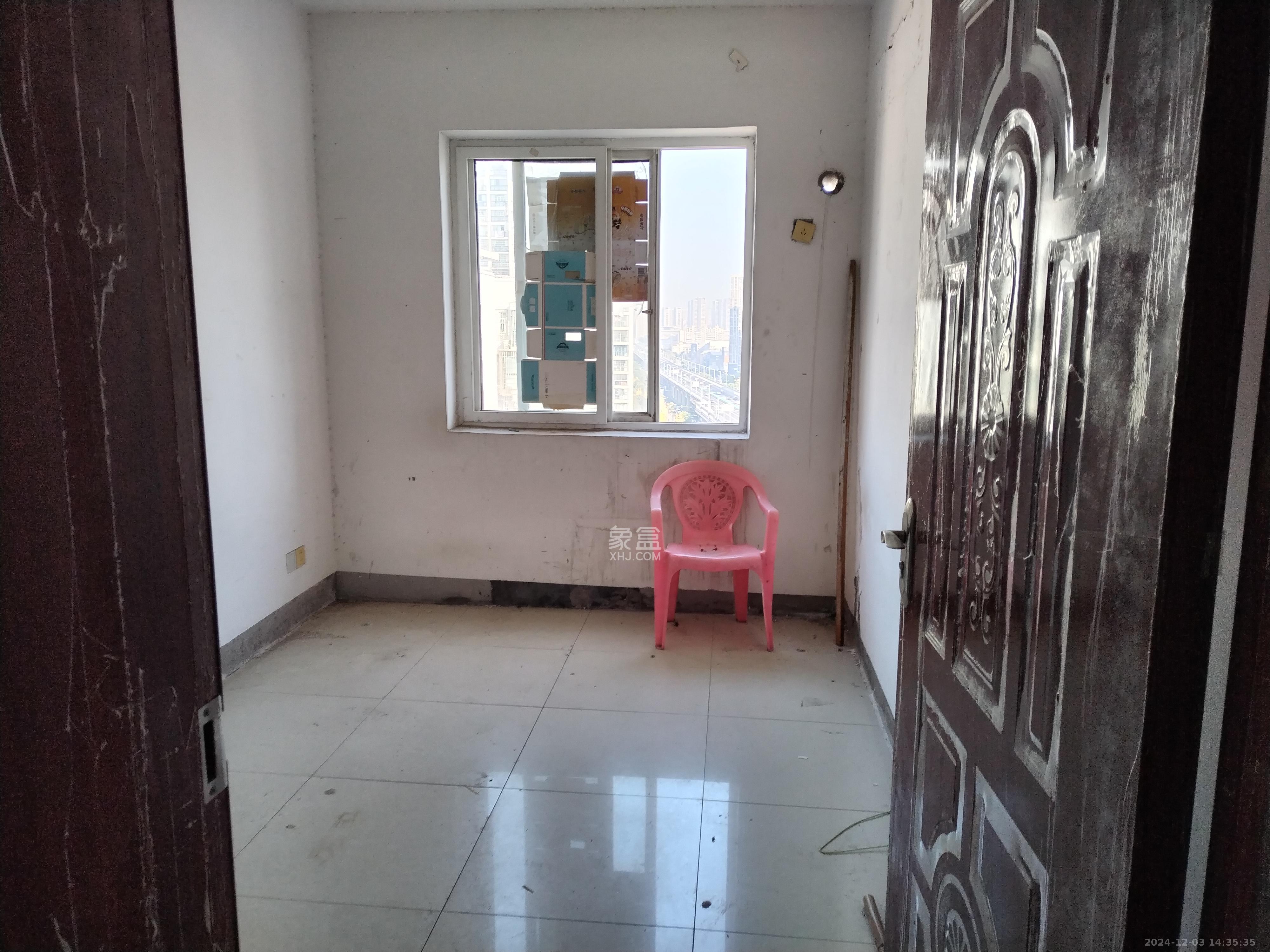 大塘湾公寓 3室2厅1卫 1200.0元/月 大塘湾公寓 3室2厅1卫 1200.0元/月室内图