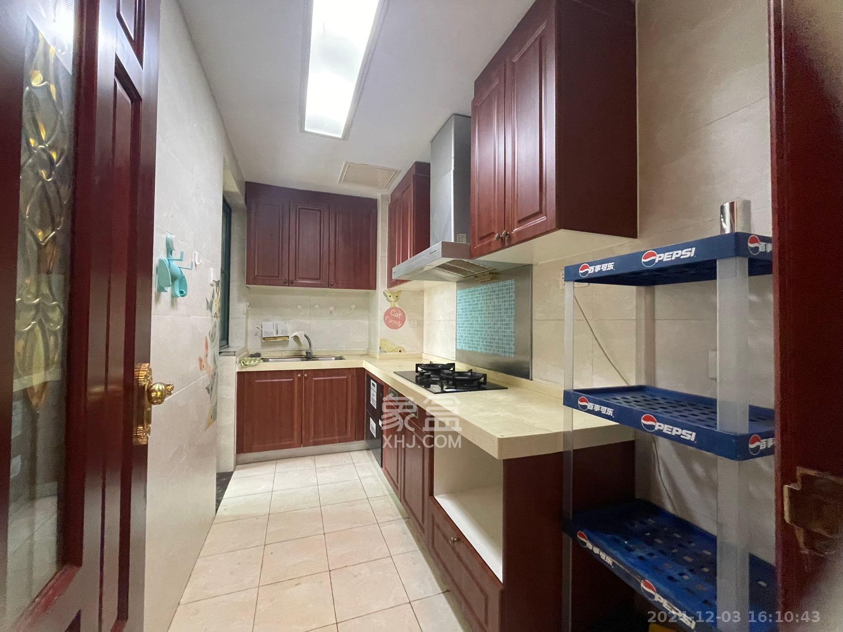 恒大雅苑 3室2厅2卫 2500.0元/月 恒大雅苑 3室2厅2卫 2500.0元/月室内图