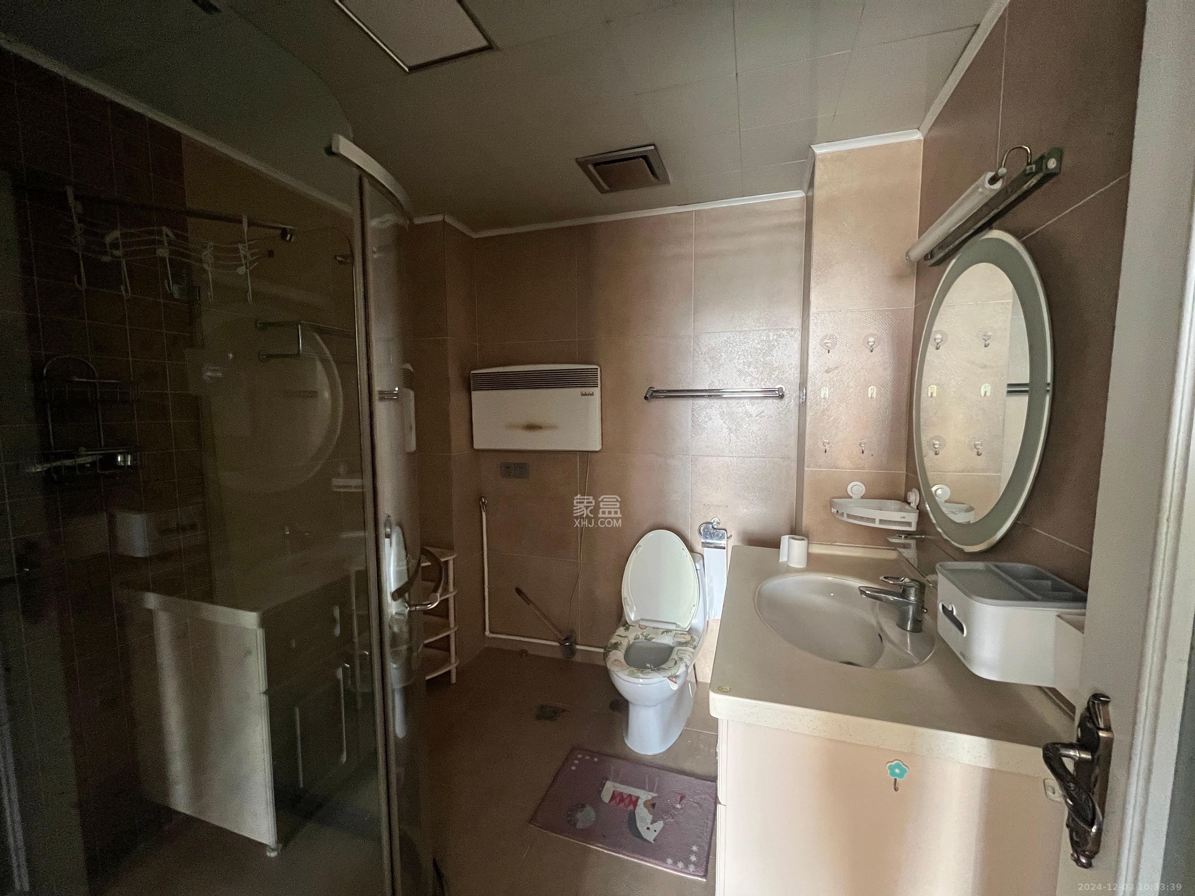 向阳门第 4室2厅2卫 6800.0元/月 向阳门第 4室2厅2卫 6800.0元/月室内图