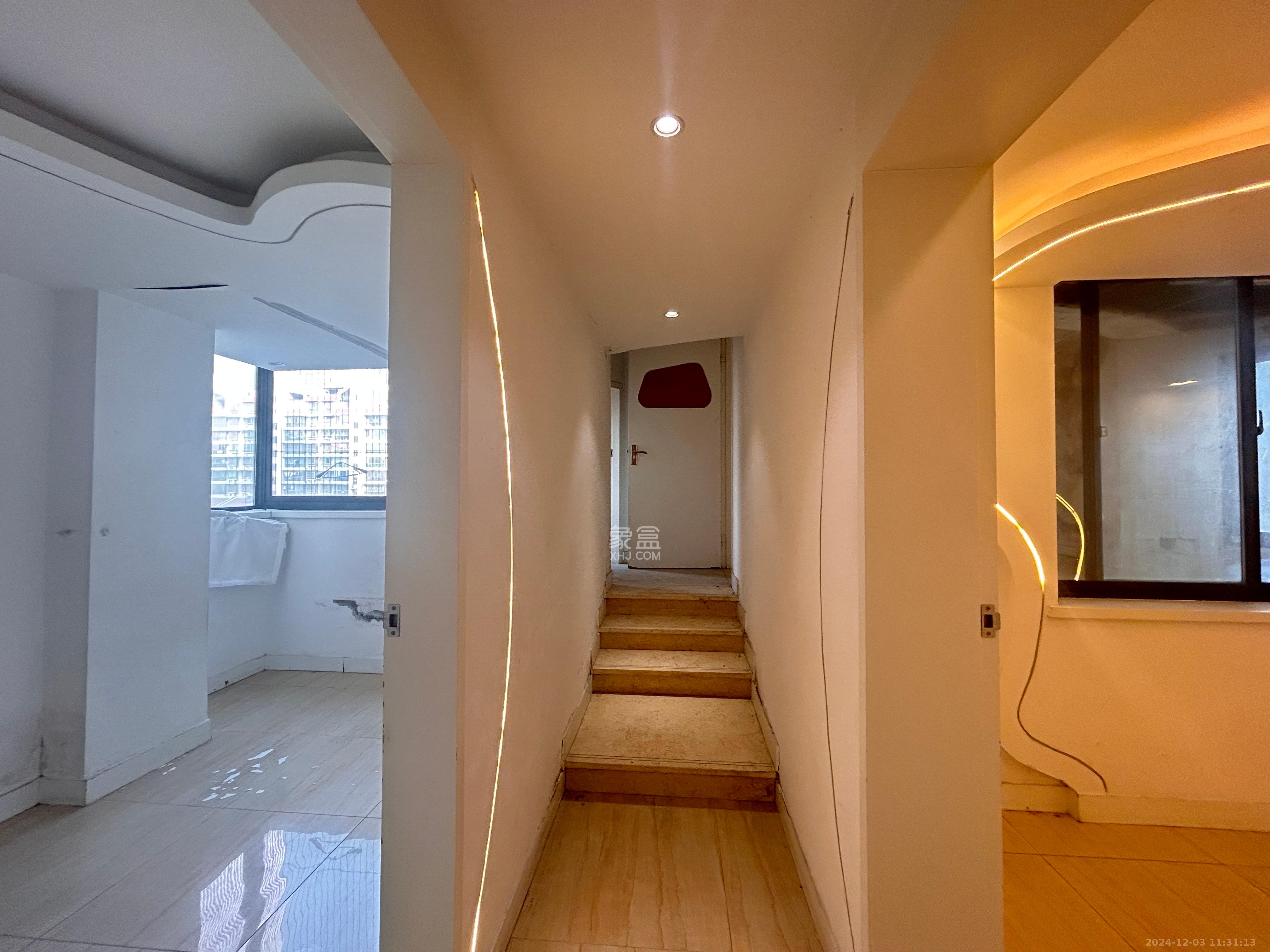 阳光锦城 5室2厅2卫 6000.0元/月 阳光锦城 5室2厅2卫 6000.0元/月室内图