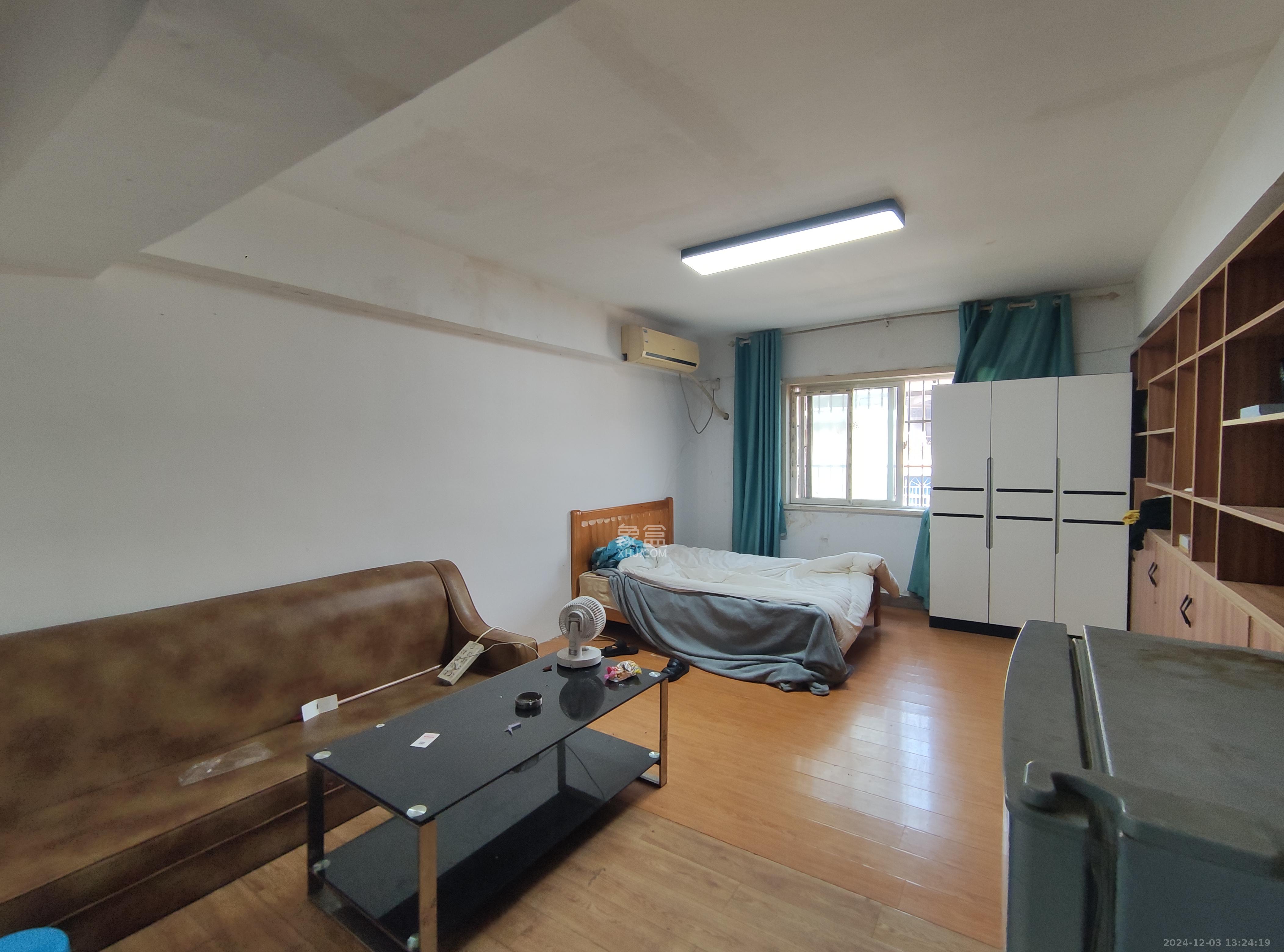 金港湾 1室0厅1卫 1500.0元/月 金港湾 1室0厅1卫 1500.0元/月室内图