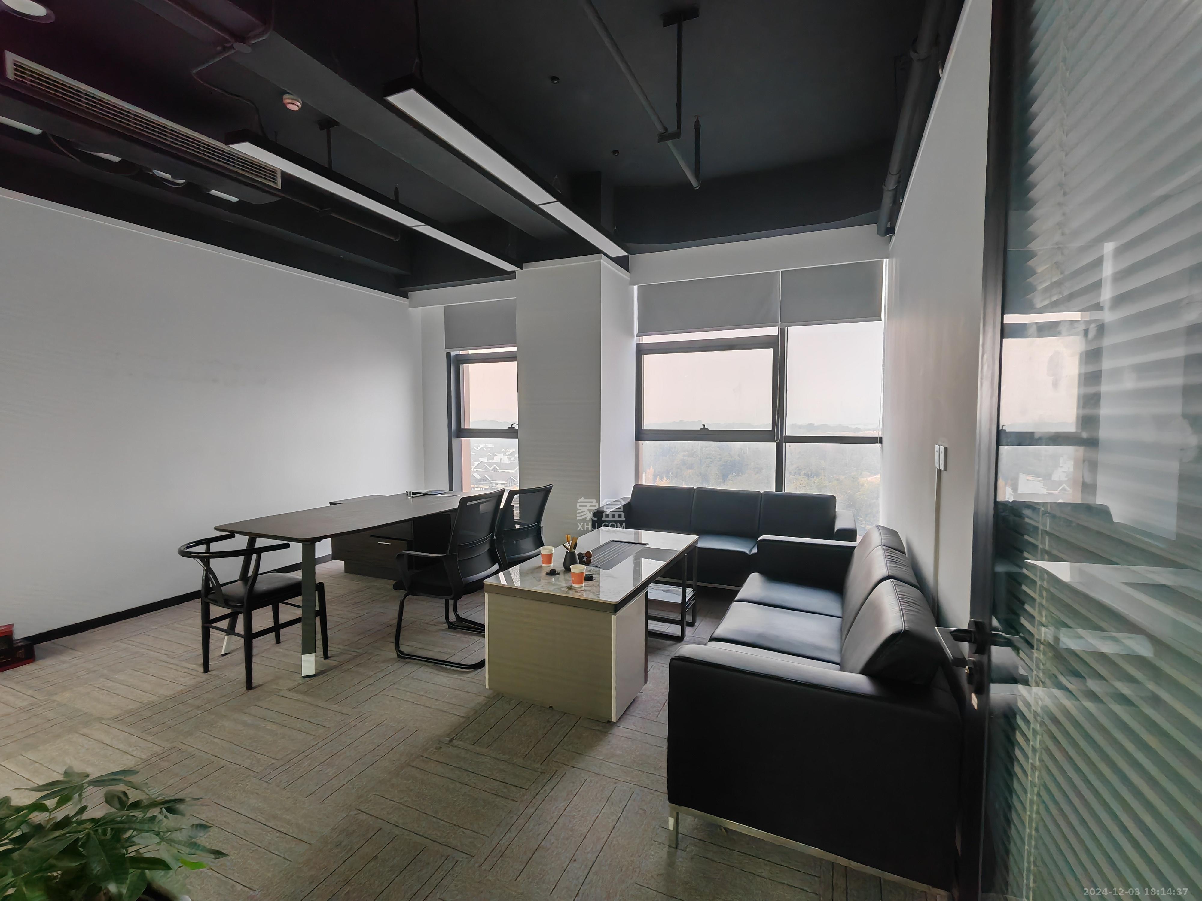 岳华新苑 1室0厅0卫 8000.0元/月 岳华新苑 1室0厅0卫 8000.0元/月室内图