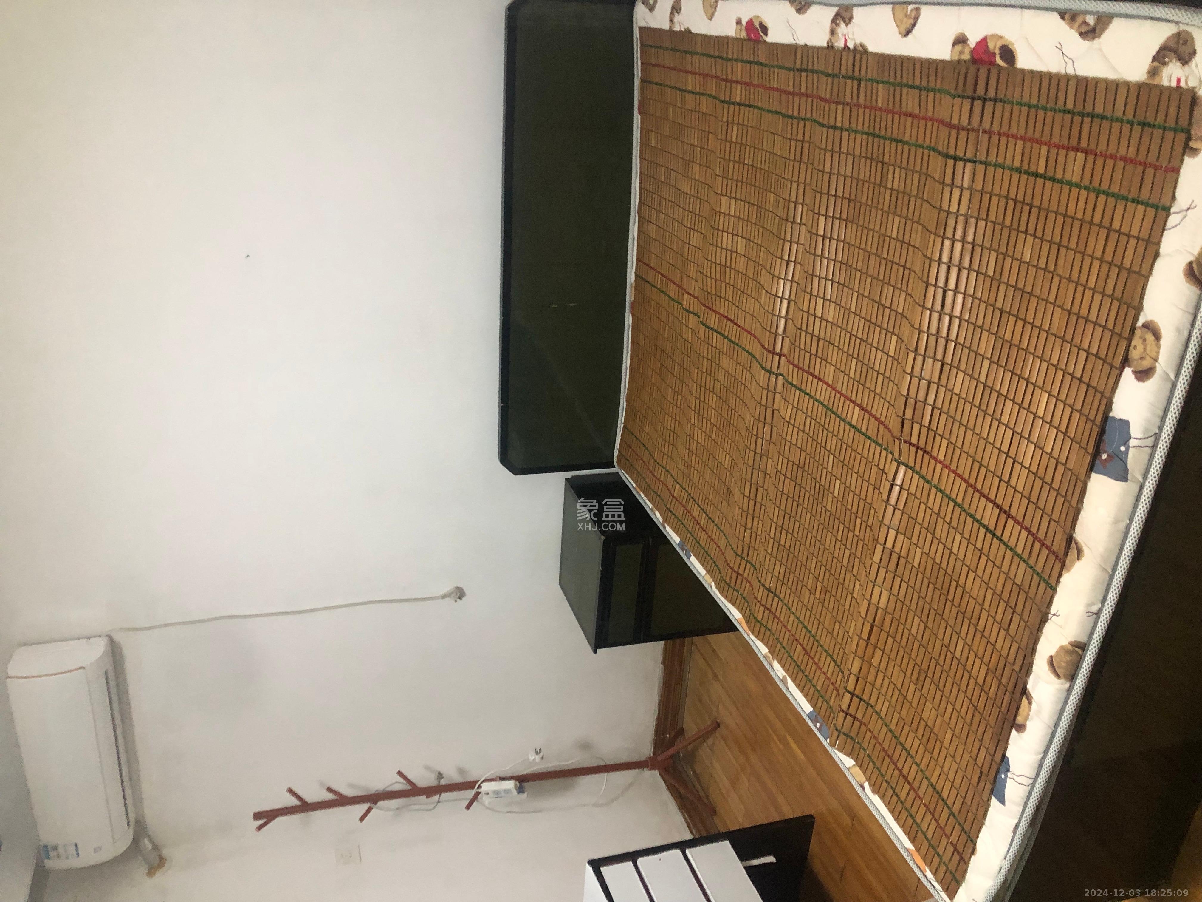 地质中学宿舍 2室2厅1卫 2400.0元/月 地质中学宿舍 2室2厅1卫 2400.0元/月室内图