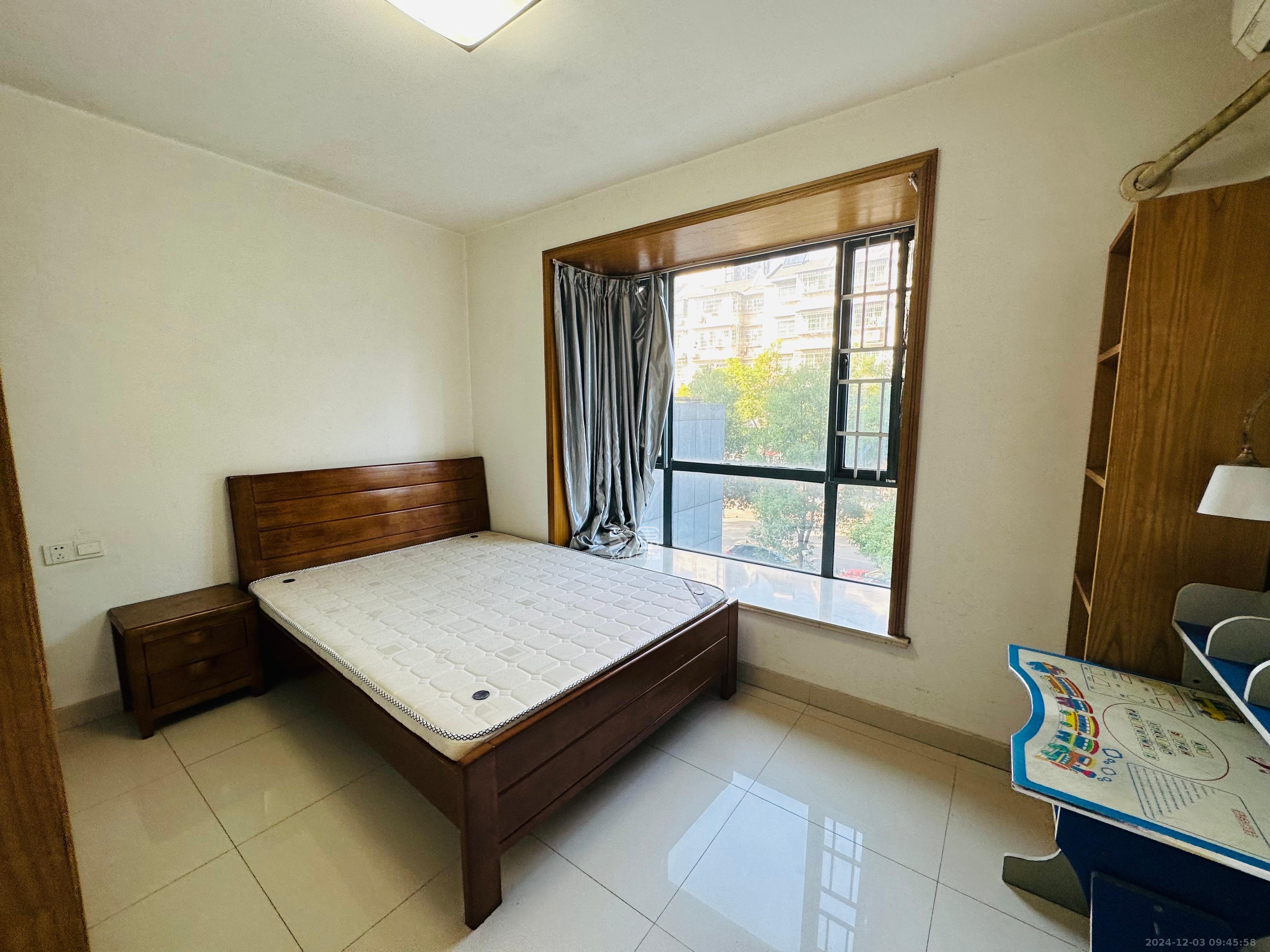 西子花苑 3室2厅2卫 3000.0元/月 西子花苑 3室2厅2卫 3000.0元/月室内图