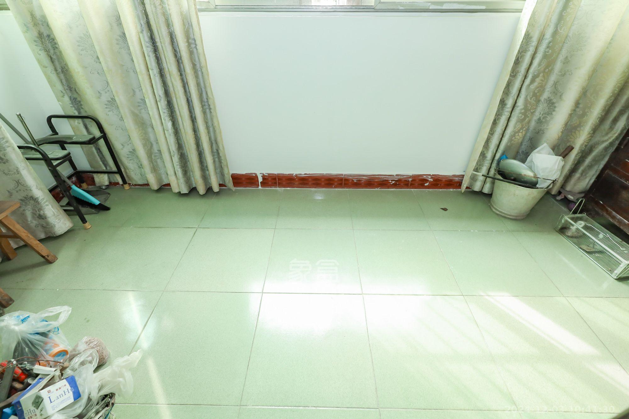 咸嘉新村嘉文苑 2室2厅1卫 1800.0元/月 咸嘉新村嘉文苑 2室2厅1卫 1800.0元/月室内图