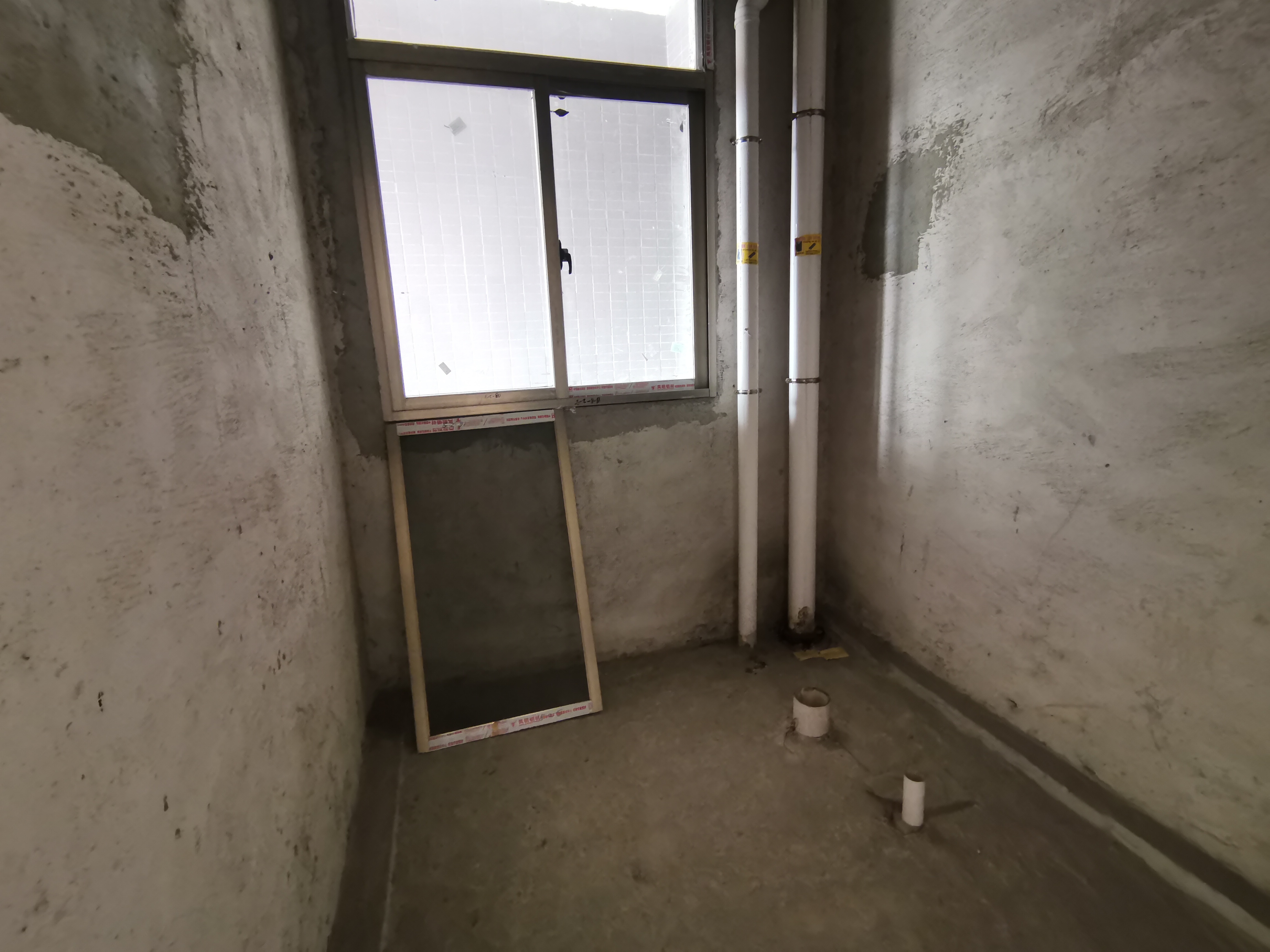 文苑小区  1室0厅0卫    73.8万客厅