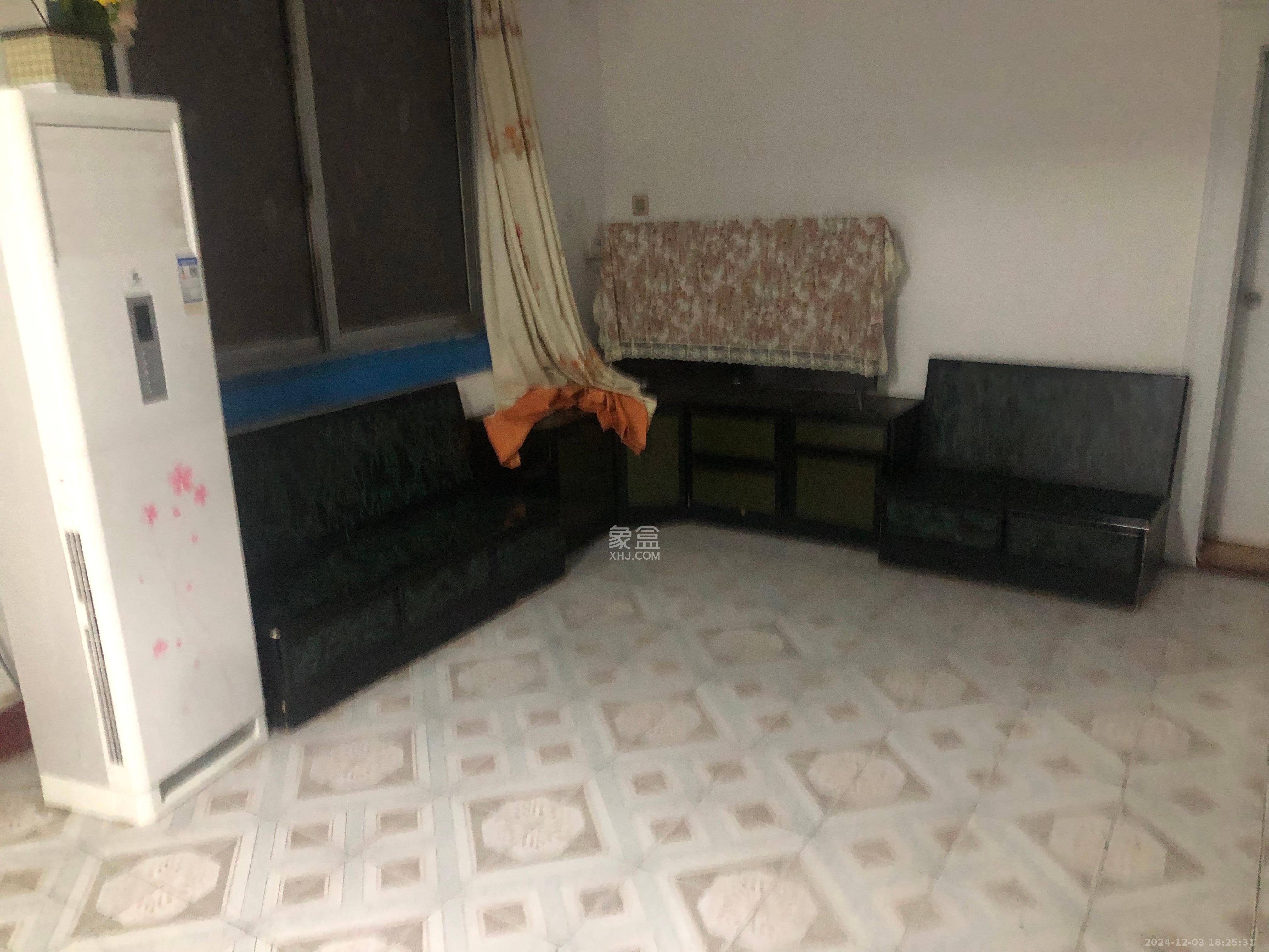 地质中学宿舍 2室2厅1卫 2400.0元/月 地质中学宿舍 2室2厅1卫 2400.0元/月室内图