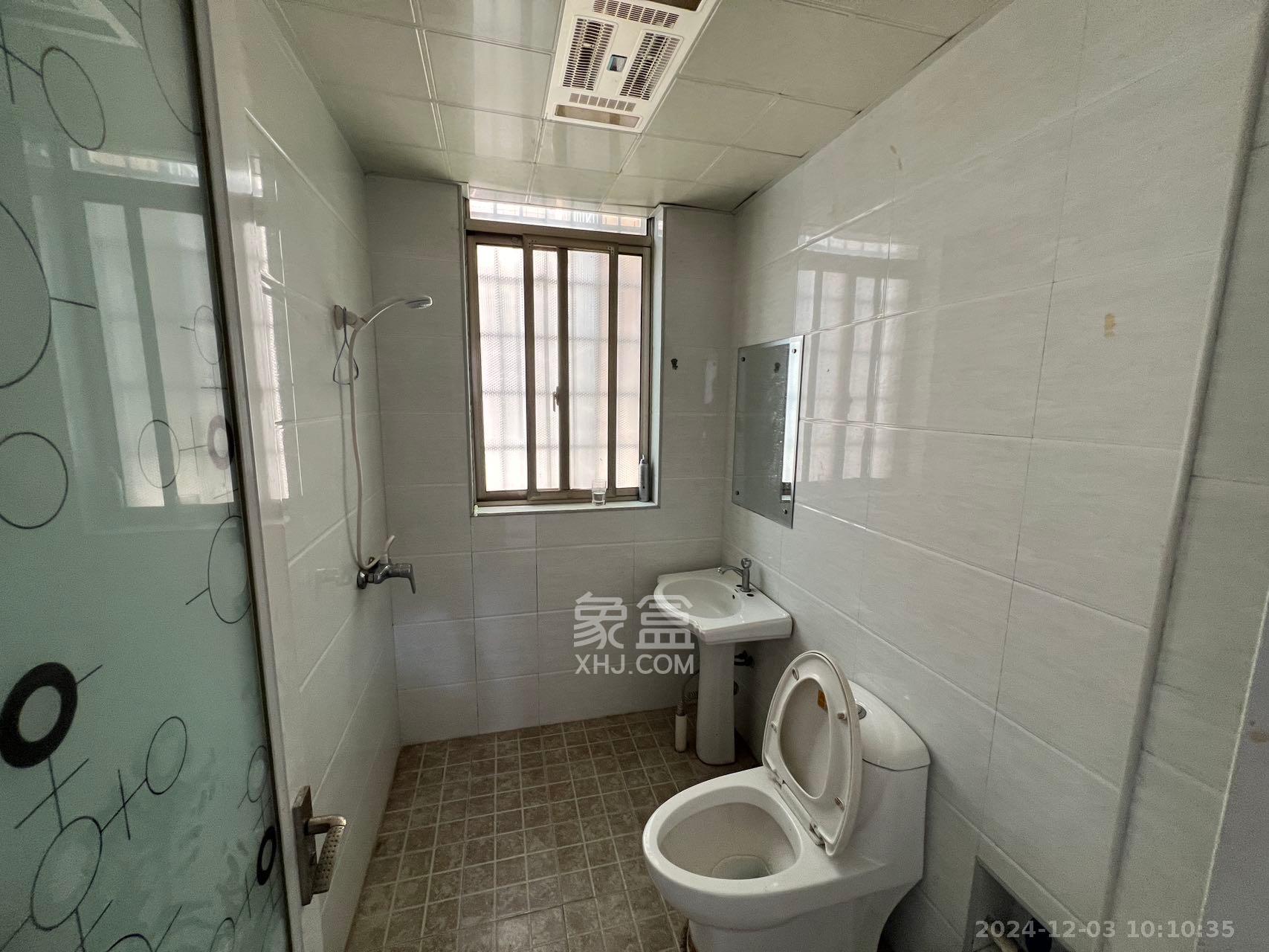 和平小区 3室2厅2卫 1700.0元/月 和平小区 3室2厅2卫 1700.0元/月室内图